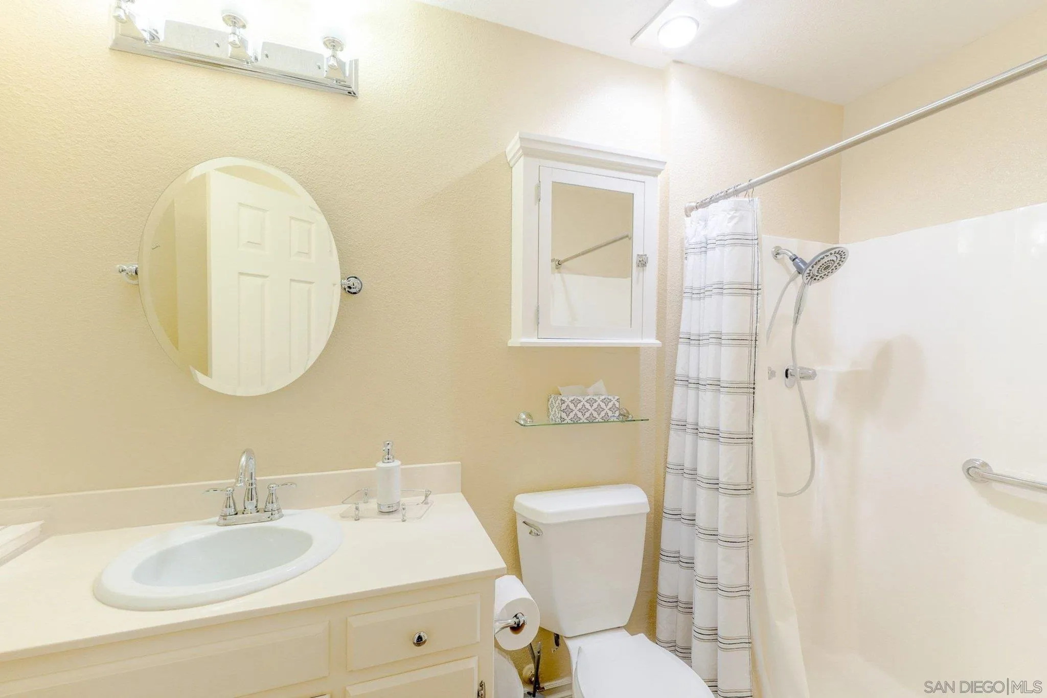 https://cdn.realtyfeed.com/cdn/127/260013927/42221535d287a7433a6fdcb2dc8020b3.webp