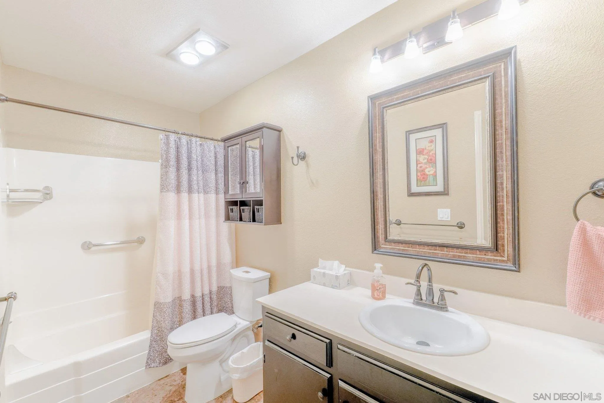 https://cdn.realtyfeed.com/cdn/127/260013927/4573b857b50d139ee9bfdaa6da11128d.webp