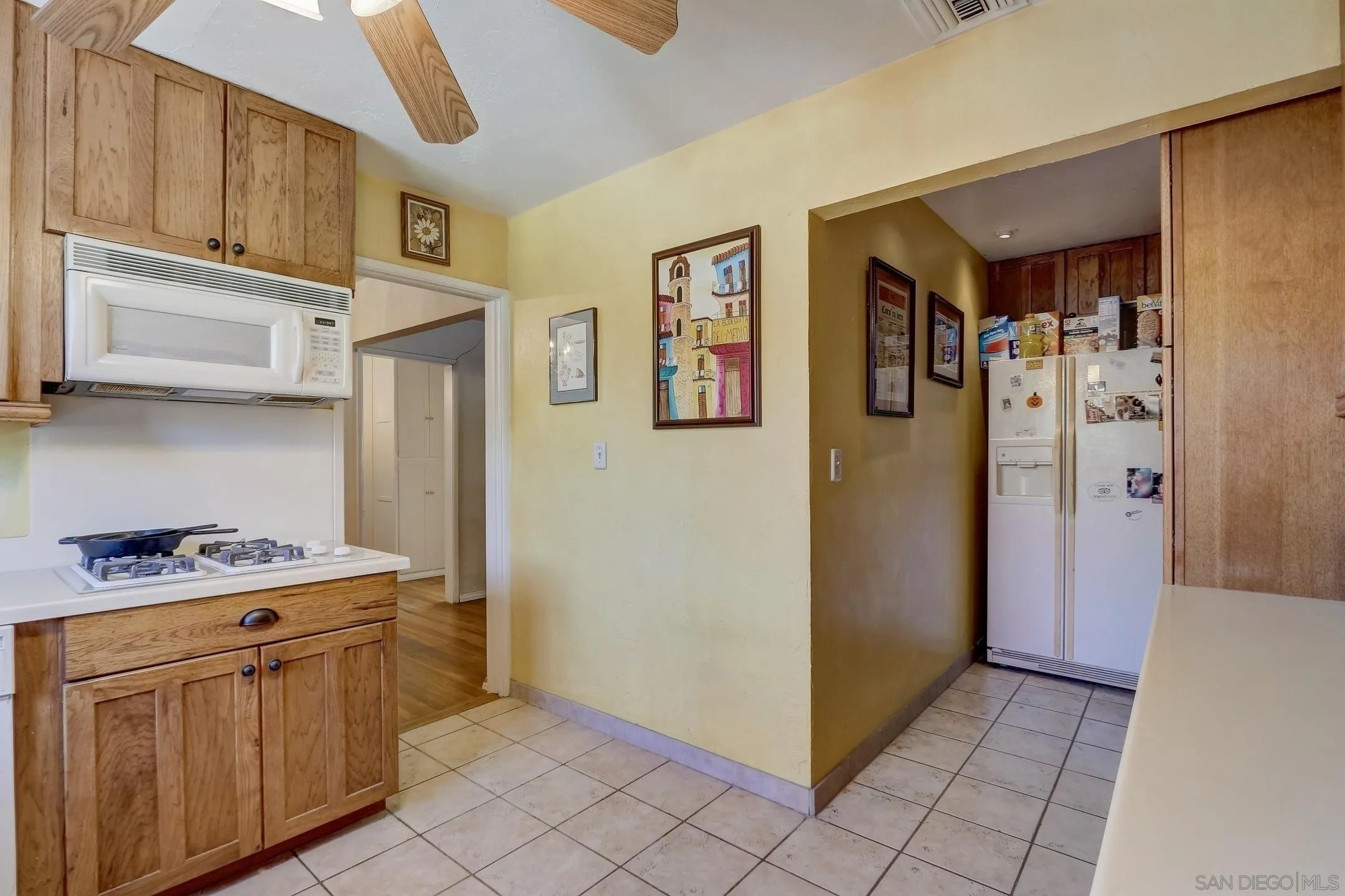 https://cdn.realtyfeed.com/cdn/127/260013928/b7eca2c227a981ea4714797b6914d964.webp
