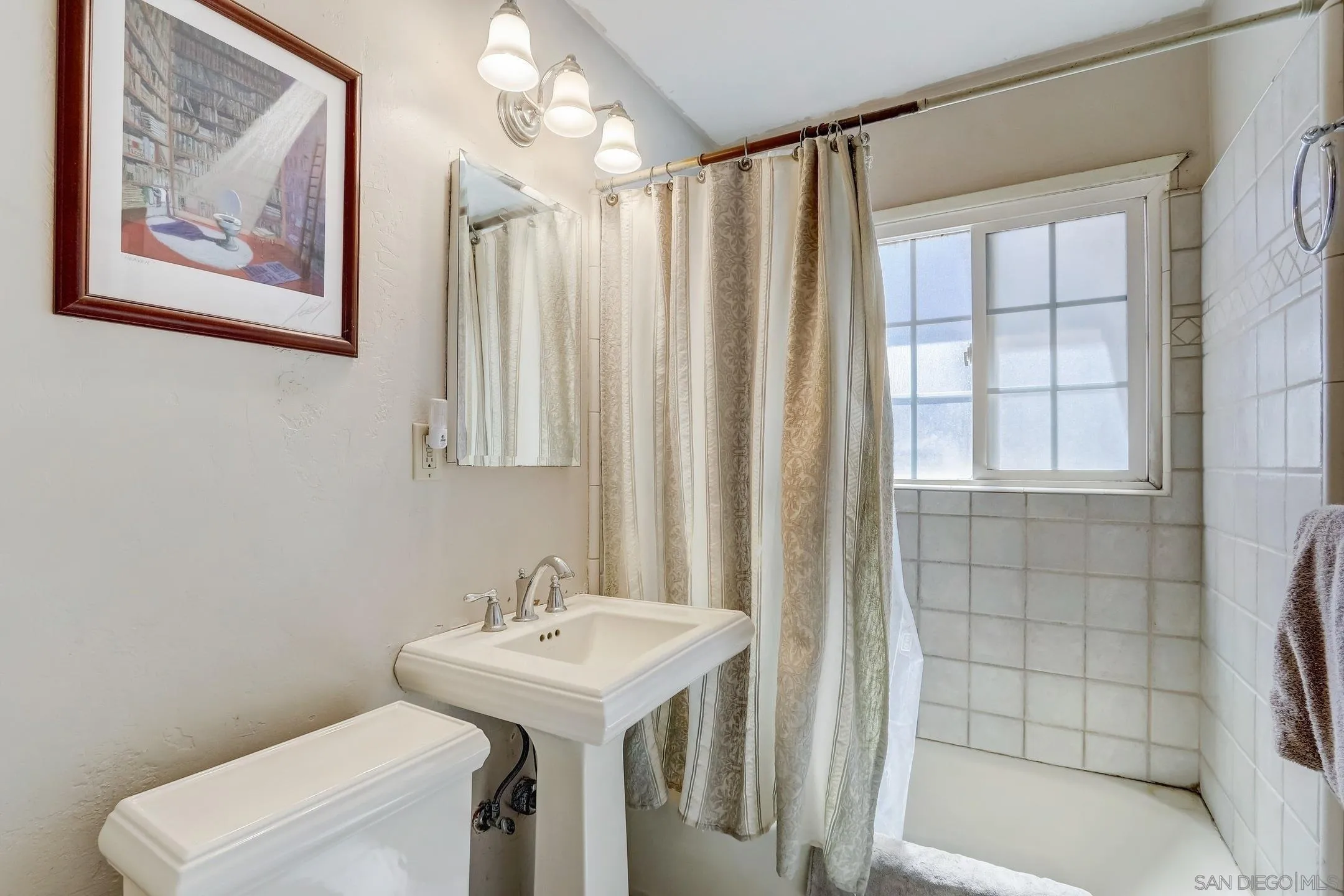 https://cdn.realtyfeed.com/cdn/127/260013928/e13087e4d1bc7a912a6c1a84bfa8962a.webp