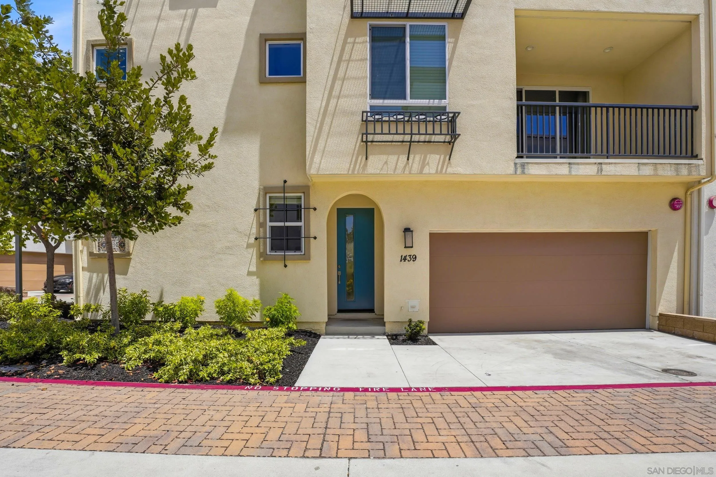 Photo #3: 260013930 Listing: Photo #3