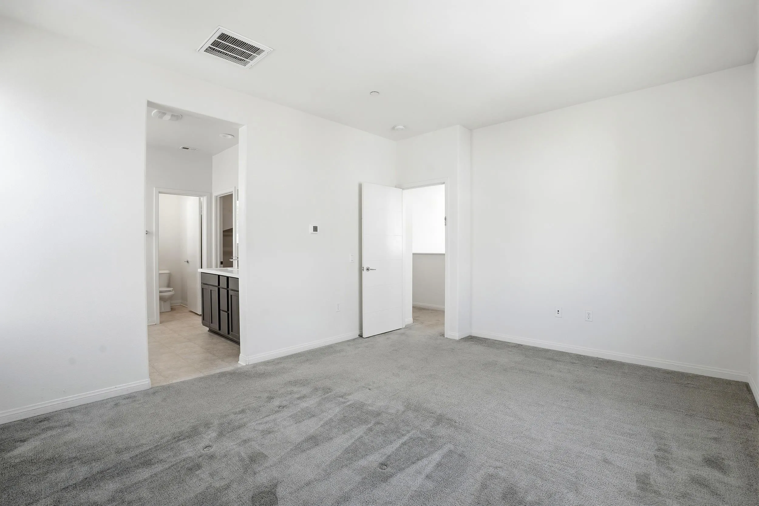 Photo #24: 260013930 Listing: Photo #24