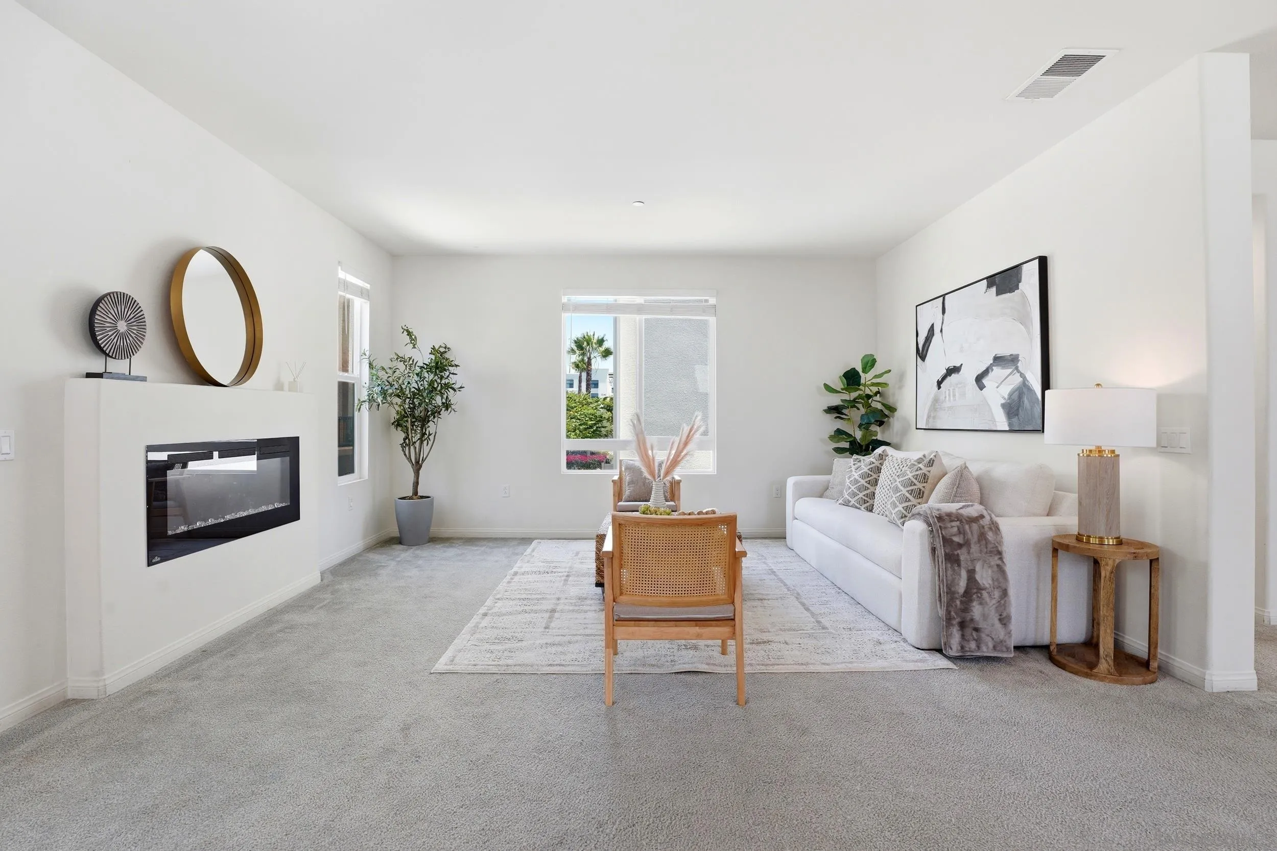 Photo #12: 260013930 Listing: Photo #12