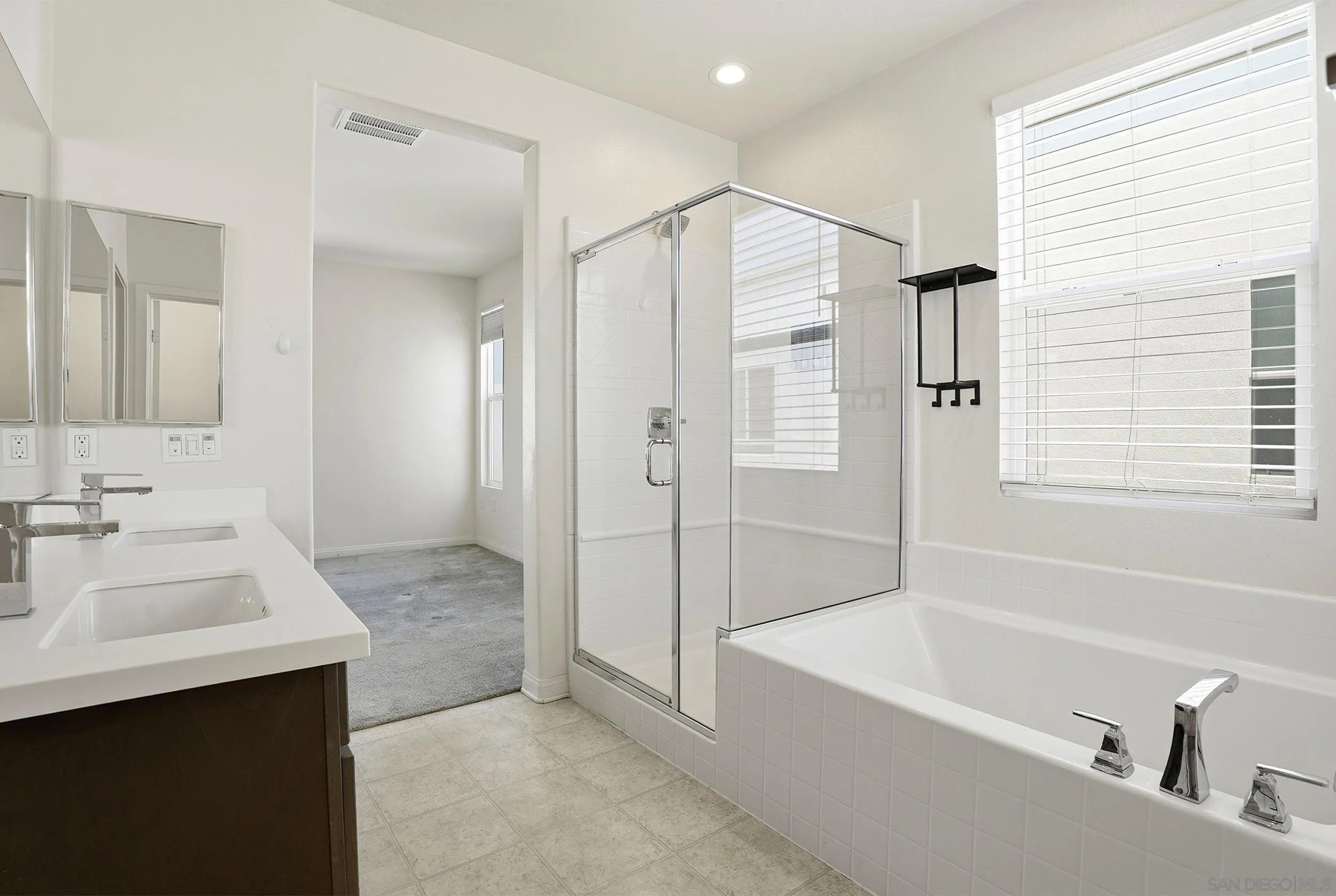 Photo #26: 260013930 Listing: Photo #26