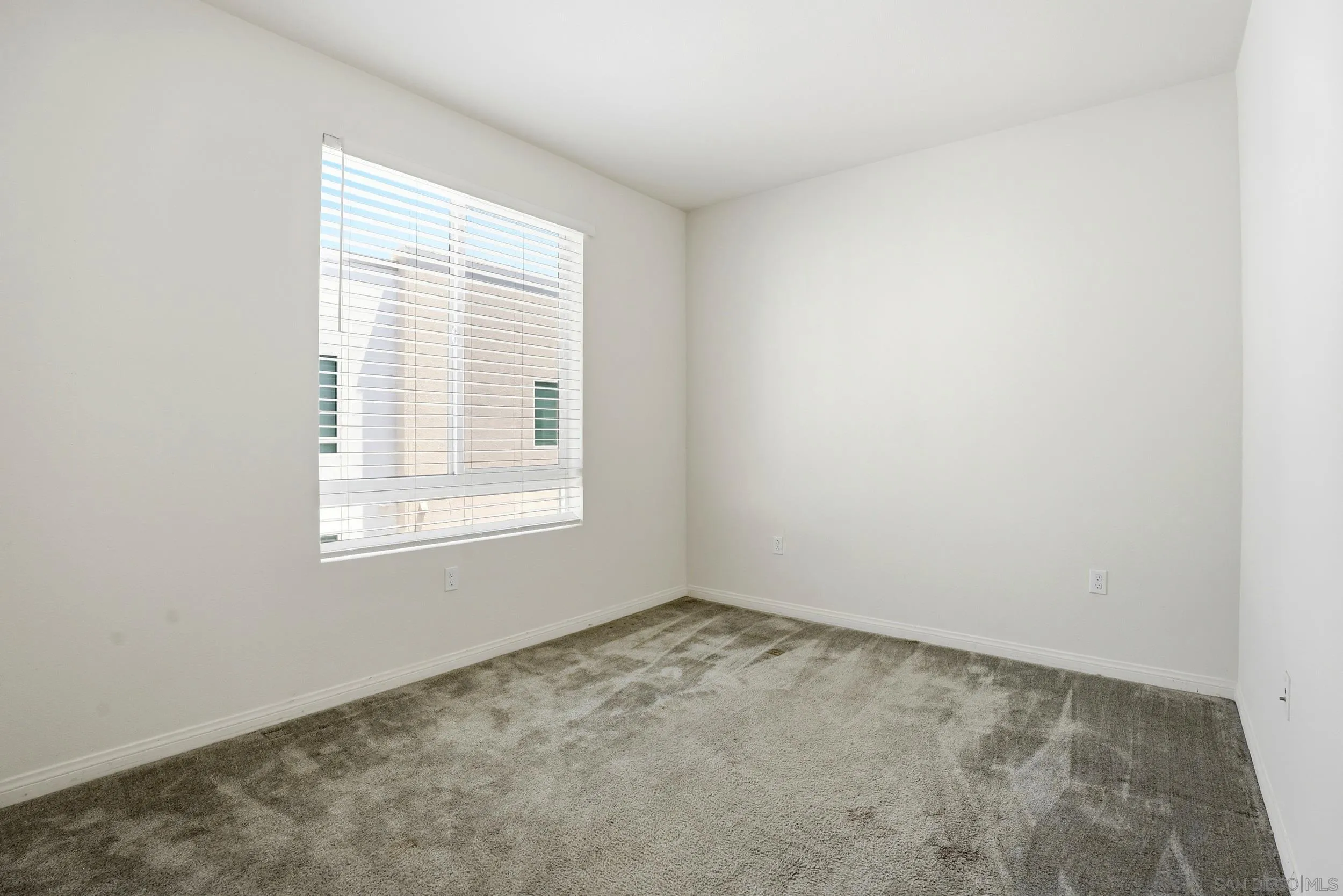 Photo #32: 260013930 Listing: Photo #32