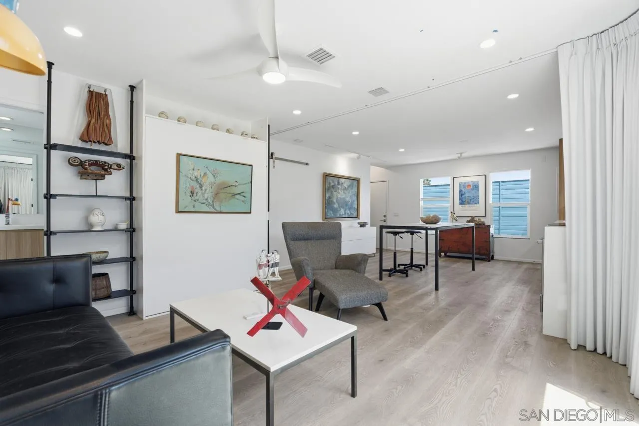 Photo #13: 260013933 Listing: Photo #13