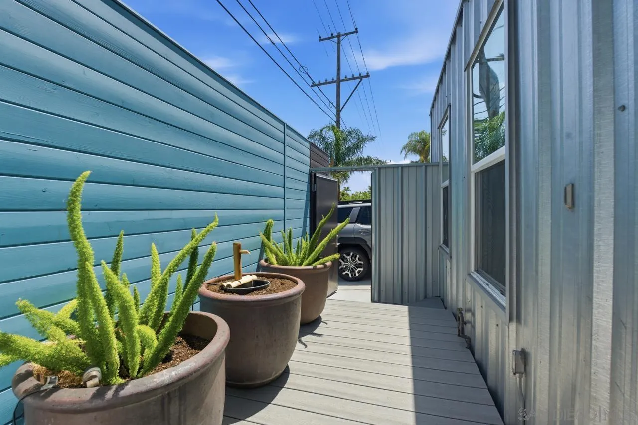 Photo #3: 260013933 Listing: Photo #3
