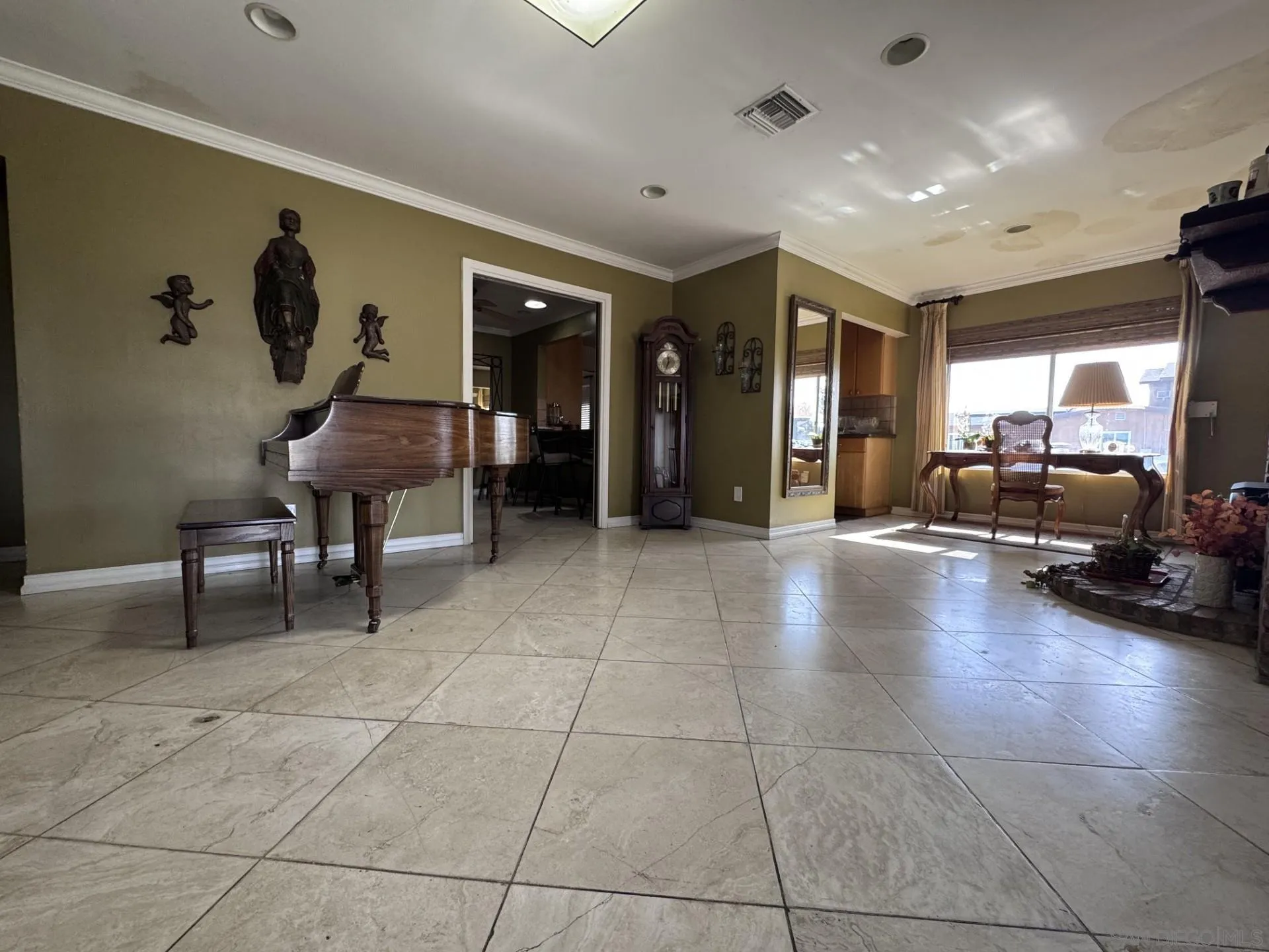https://cdn.realtyfeed.com/cdn/127/260013934/64f60391228c829ed8d68375665c7248.webp
