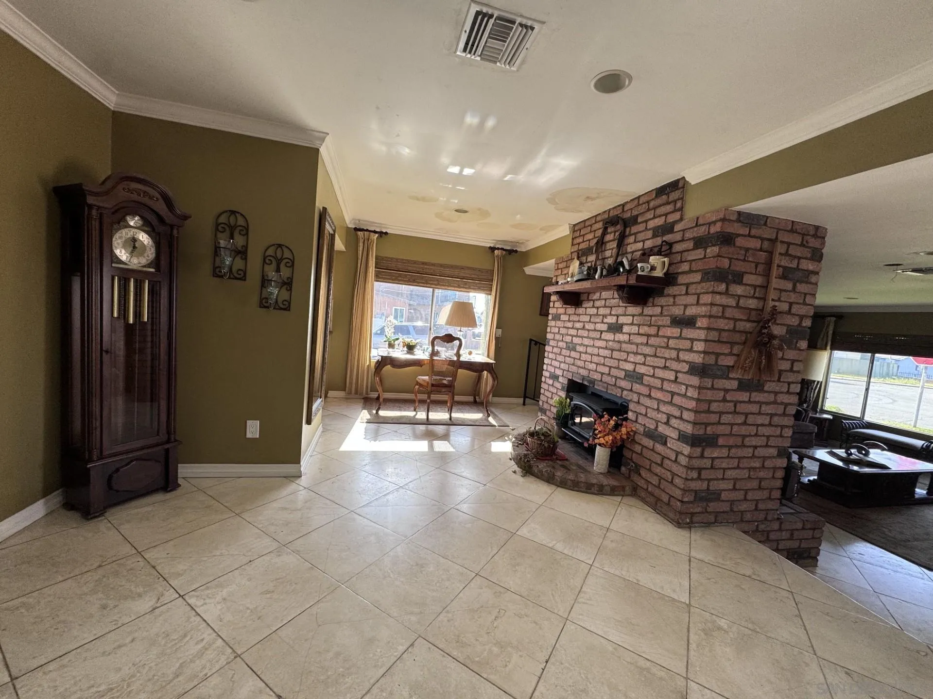 https://cdn.realtyfeed.com/cdn/127/260013934/cdbaa0240dd59abb5bd6bb4118b86b3d.webp