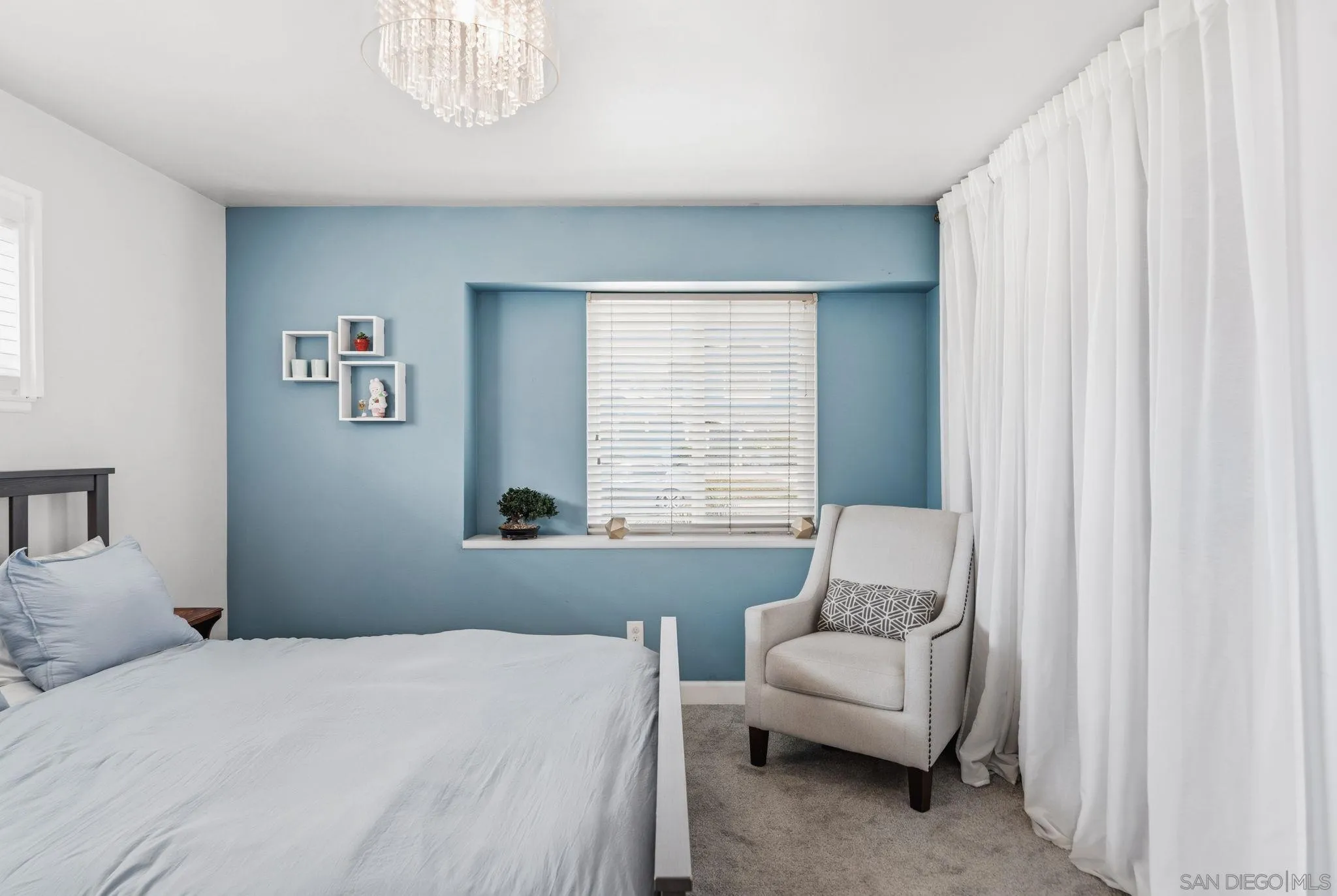 https://cdn.realtyfeed.com/cdn/127/260013935/633ac0234affd18b7ac15db3eb31afde.webp