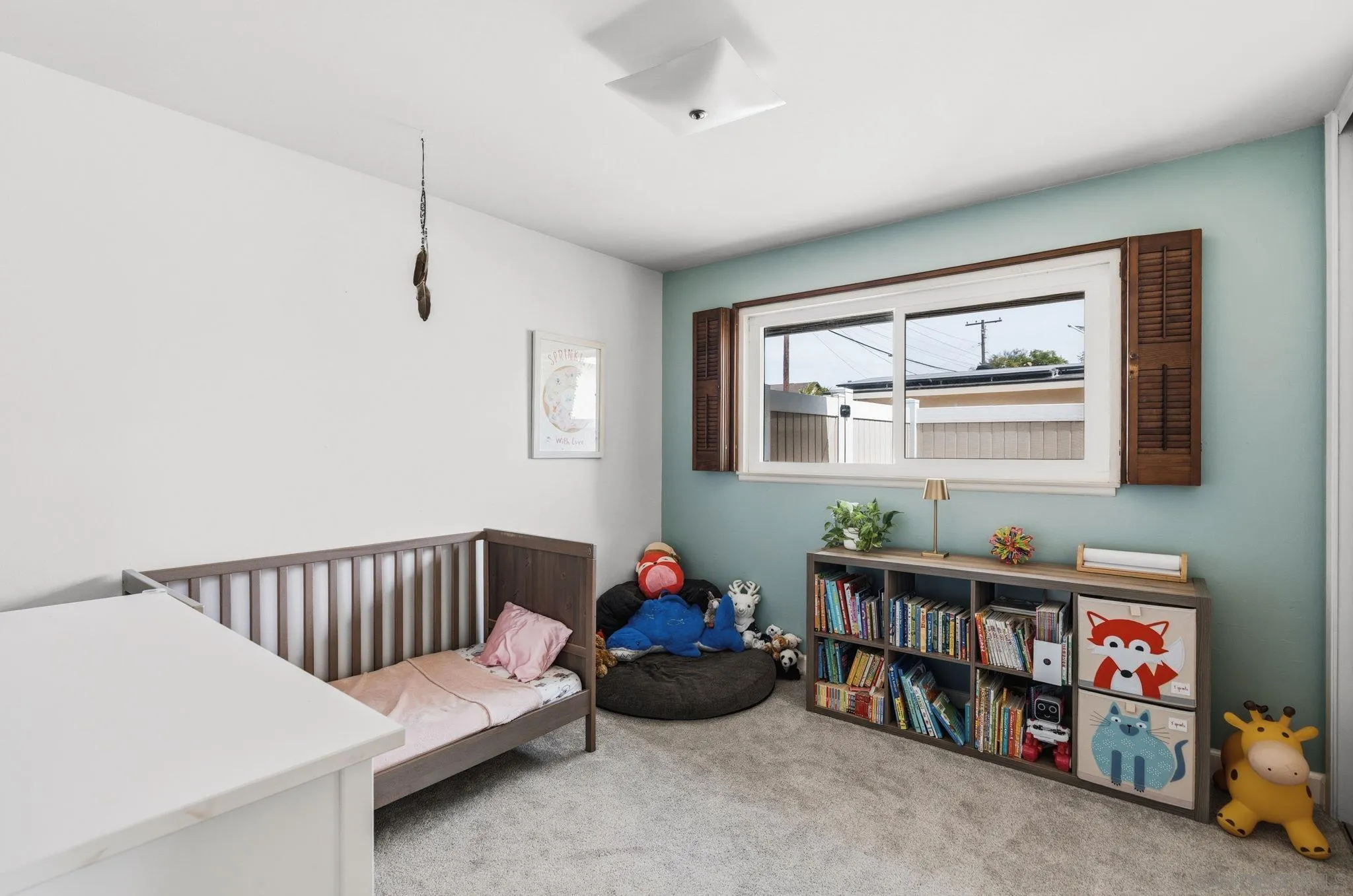 https://cdn.realtyfeed.com/cdn/127/260013935/e8af8cbacca411eff15f69994d733d1e.webp