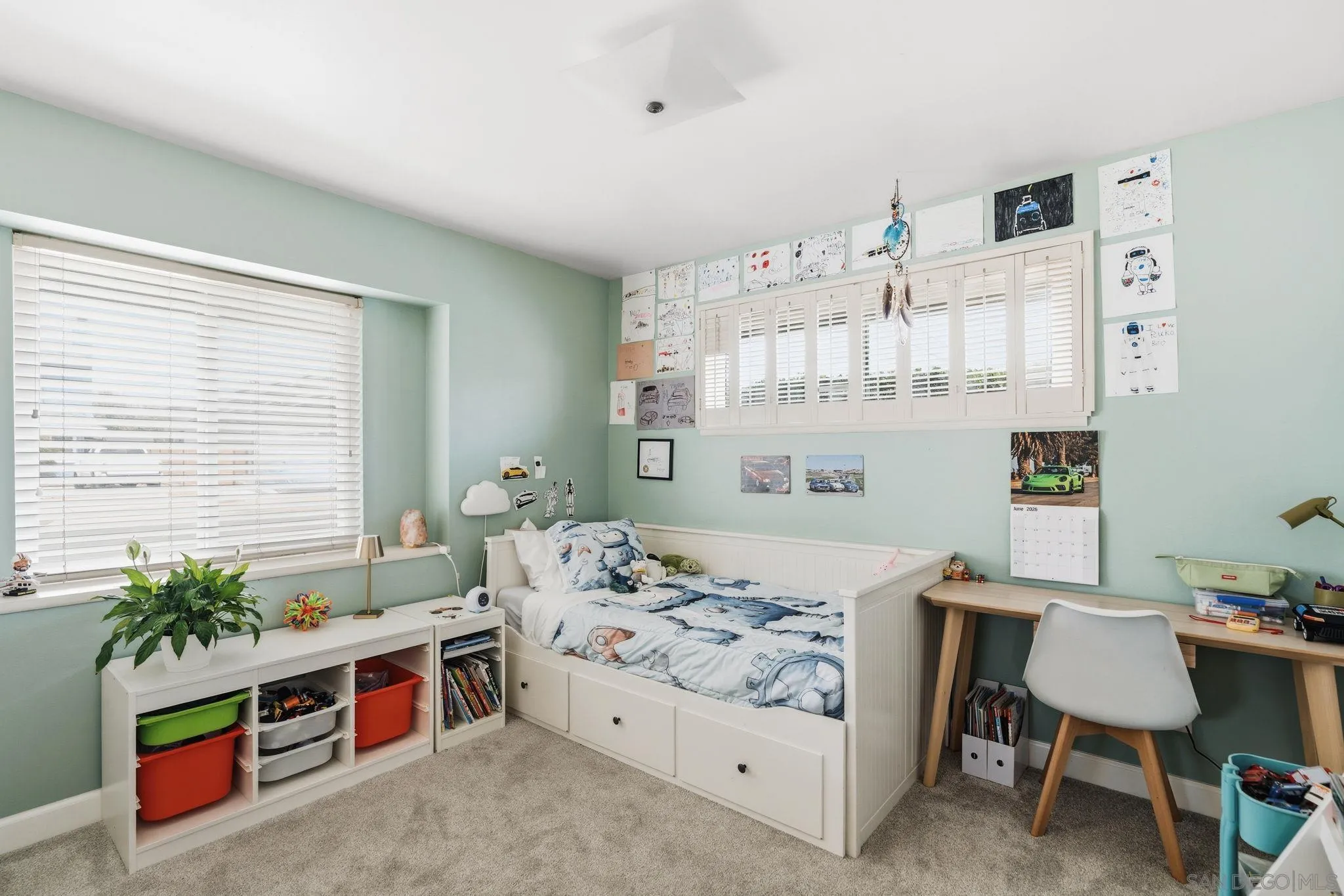 https://cdn.realtyfeed.com/cdn/127/260013935/f6c15a4b944633c132122f47082c2b2f.webp