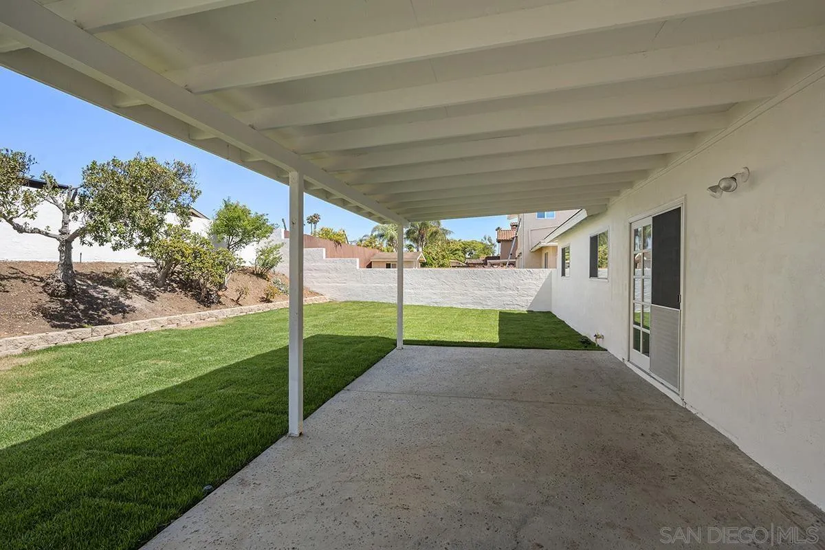 https://cdn.realtyfeed.com/cdn/127/260013943/8a6aa593f44d15c88cdcecf1002b383b.webp