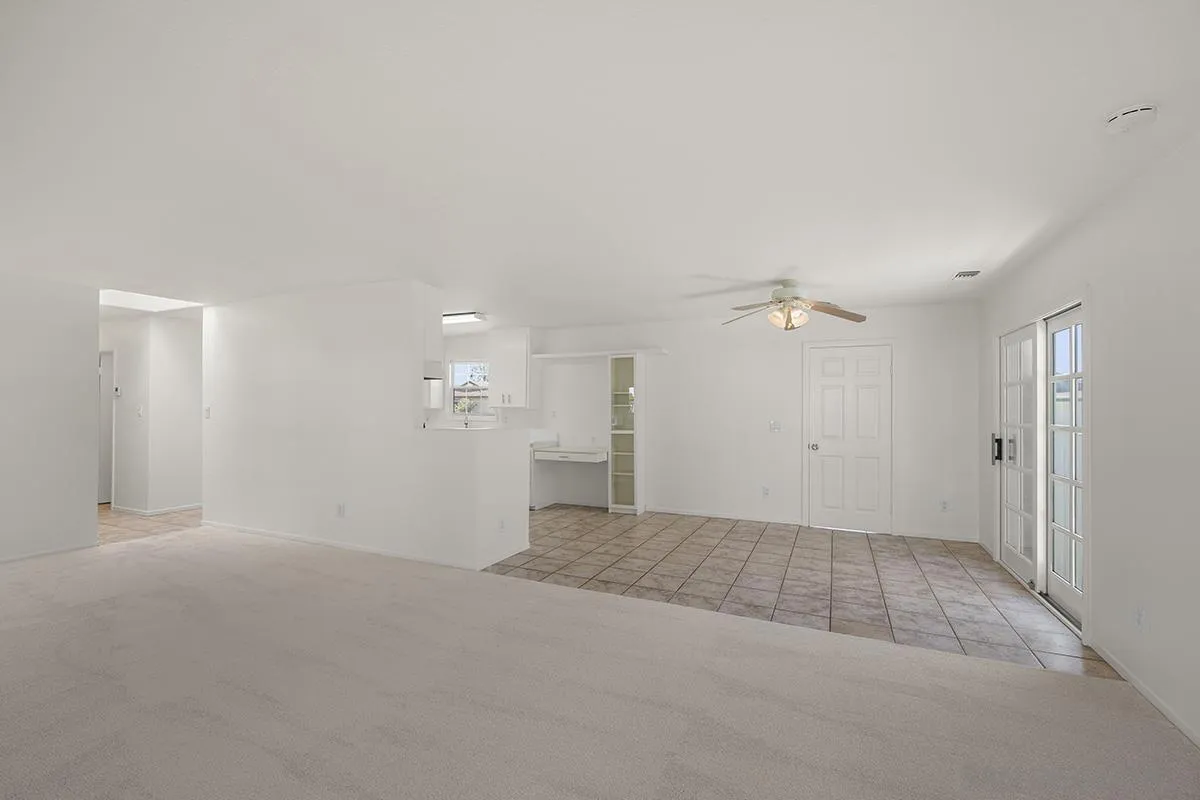https://cdn.realtyfeed.com/cdn/127/260013943/b1ddf06de8808773b8c0aba79b0c866c.webp