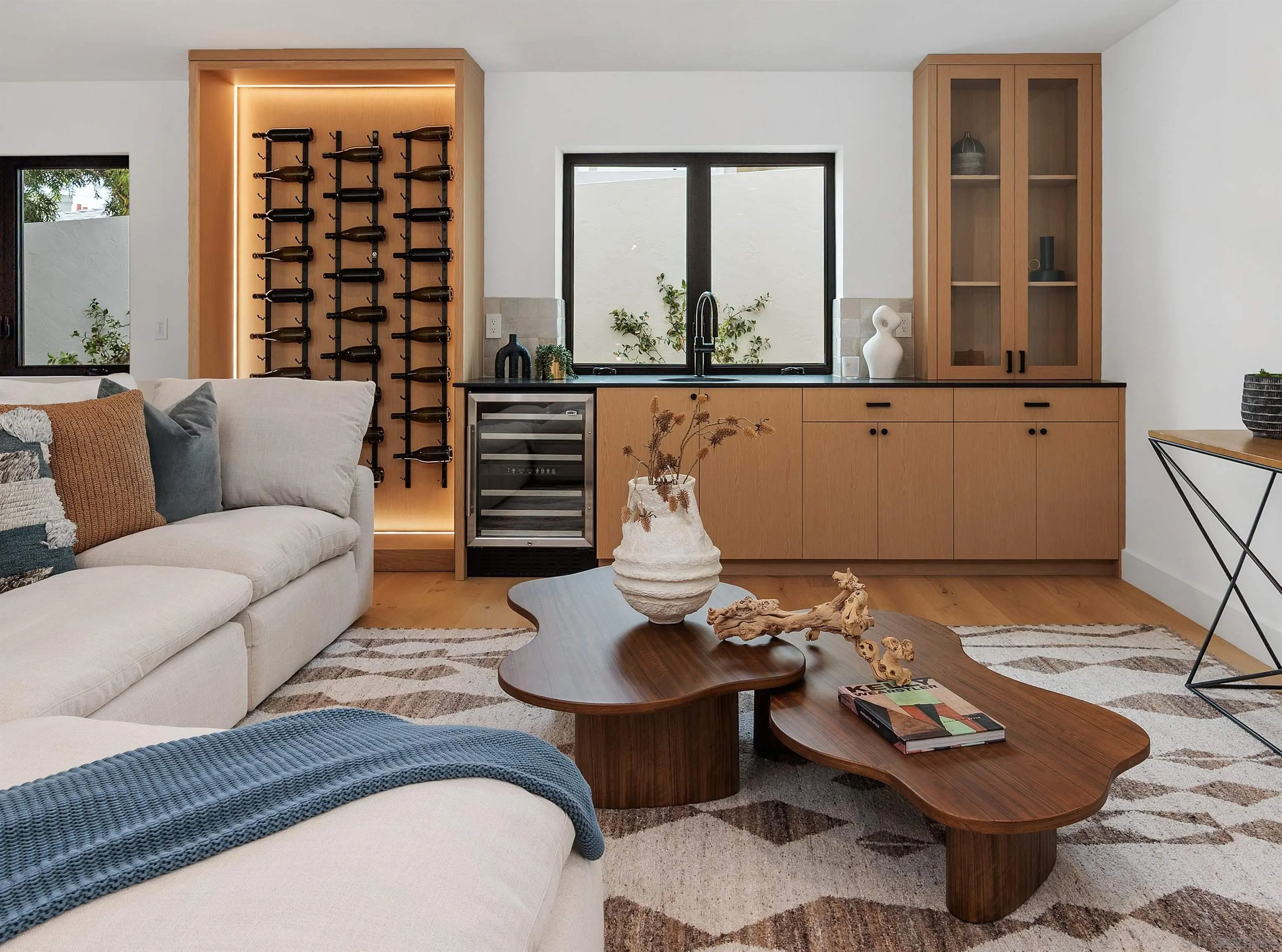 https://cdn.realtyfeed.com/cdn/127/260013944/4dff4ec680b43f671f3a567346b66f86.webp