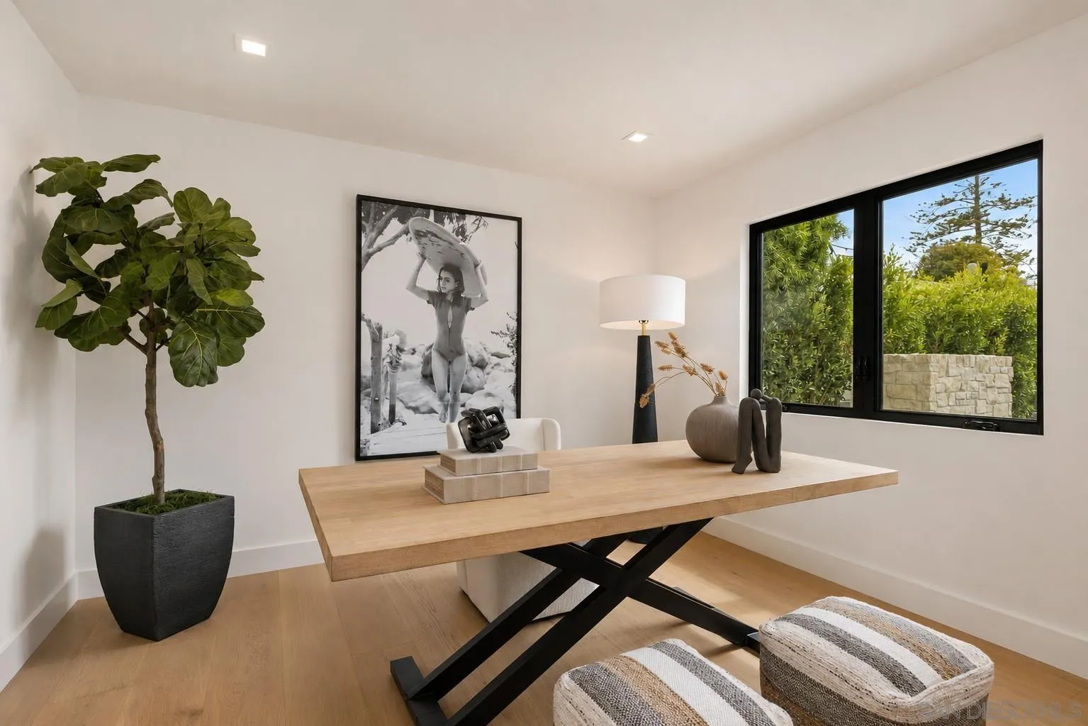 https://cdn.realtyfeed.com/cdn/127/260013944/d629100bfecb1d948e8b9e76a372aa0d.webp