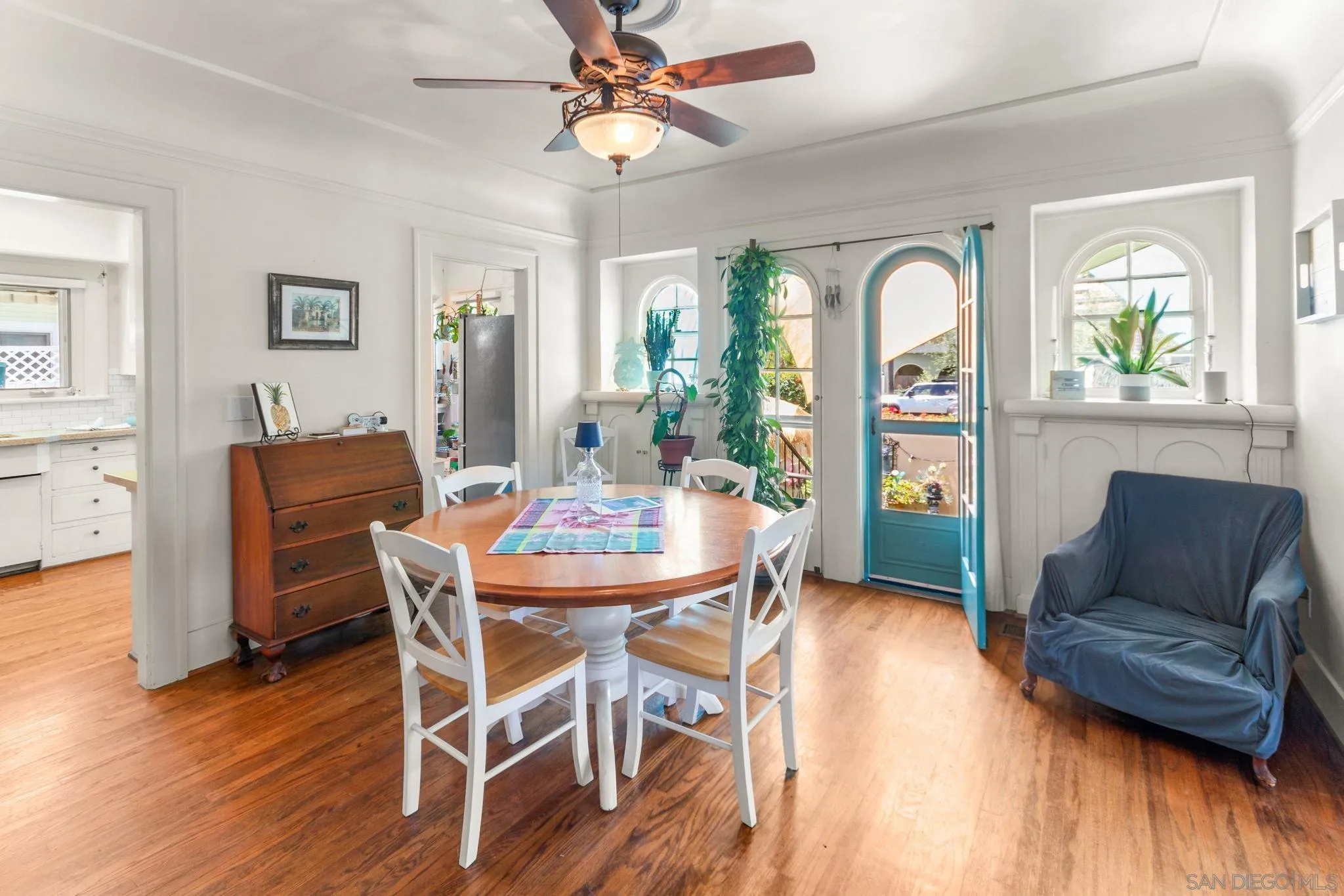 https://cdn.realtyfeed.com/cdn/127/260013946/74bcf960e959fab28bcf80ac769b2245.webp