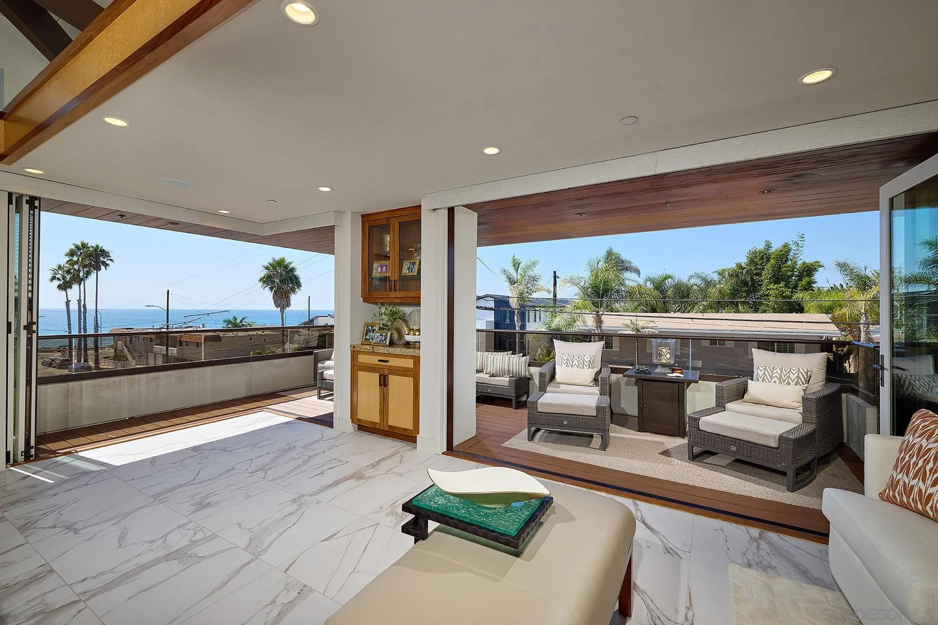 Photo #2: 260013947 Listing: Photo #2