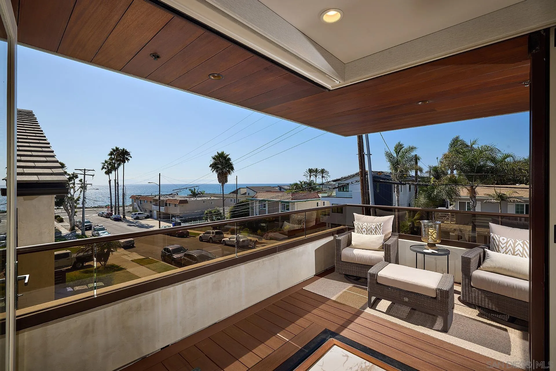 Photo #3: 260013947 Listing: Photo #3