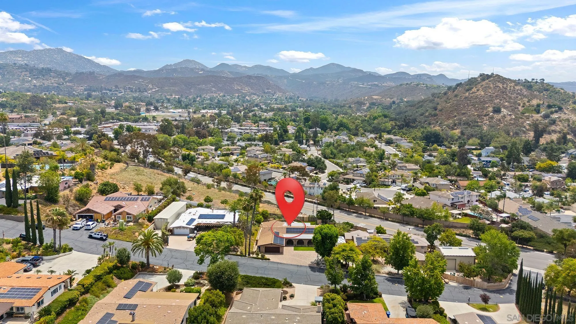https://cdn.realtyfeed.com/cdn/127/260013951/022255b5816d4d38d1f1cc8c89b0f2b8.webp