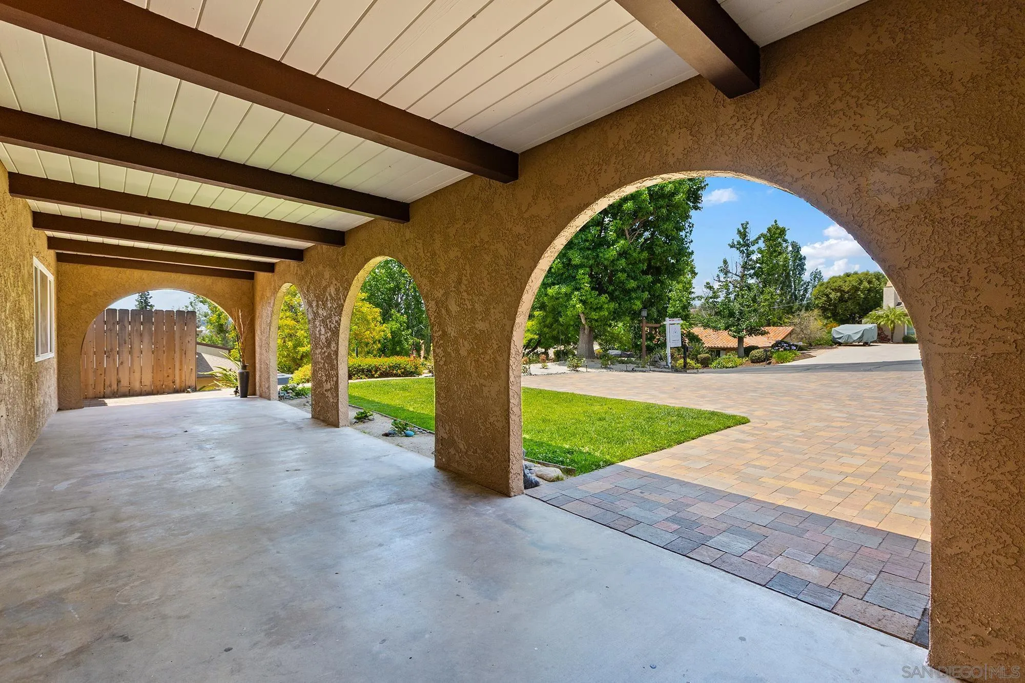 https://cdn.realtyfeed.com/cdn/127/260013951/758c6f3b5acc55e2647c959acdeb2e84.webp