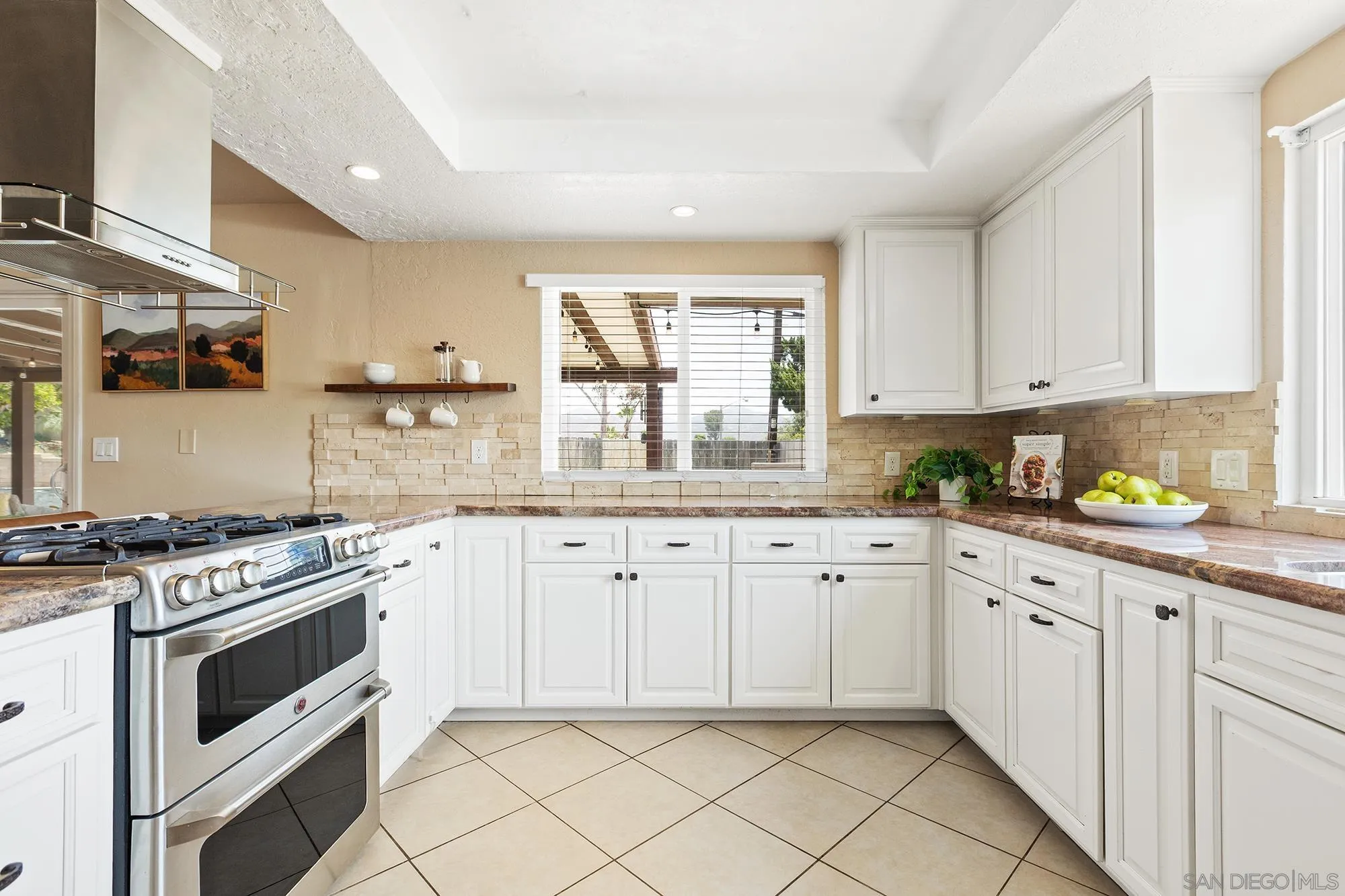 https://cdn.realtyfeed.com/cdn/127/260013951/bbd1308d11d1e62f3a9e861997fbd654.webp