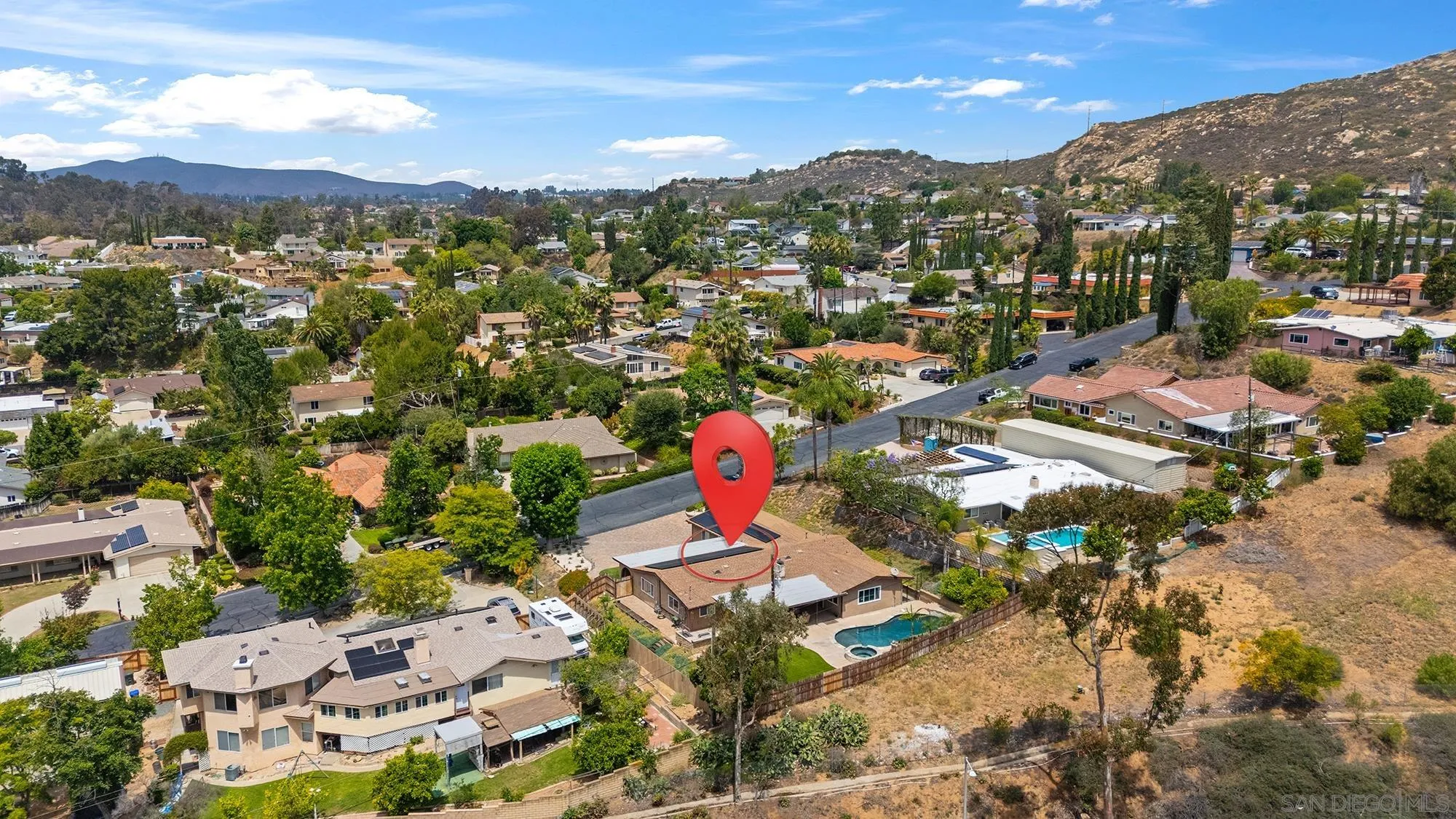 https://cdn.realtyfeed.com/cdn/127/260013951/e0314e2b76faf05bc01f95817d18fa68.webp