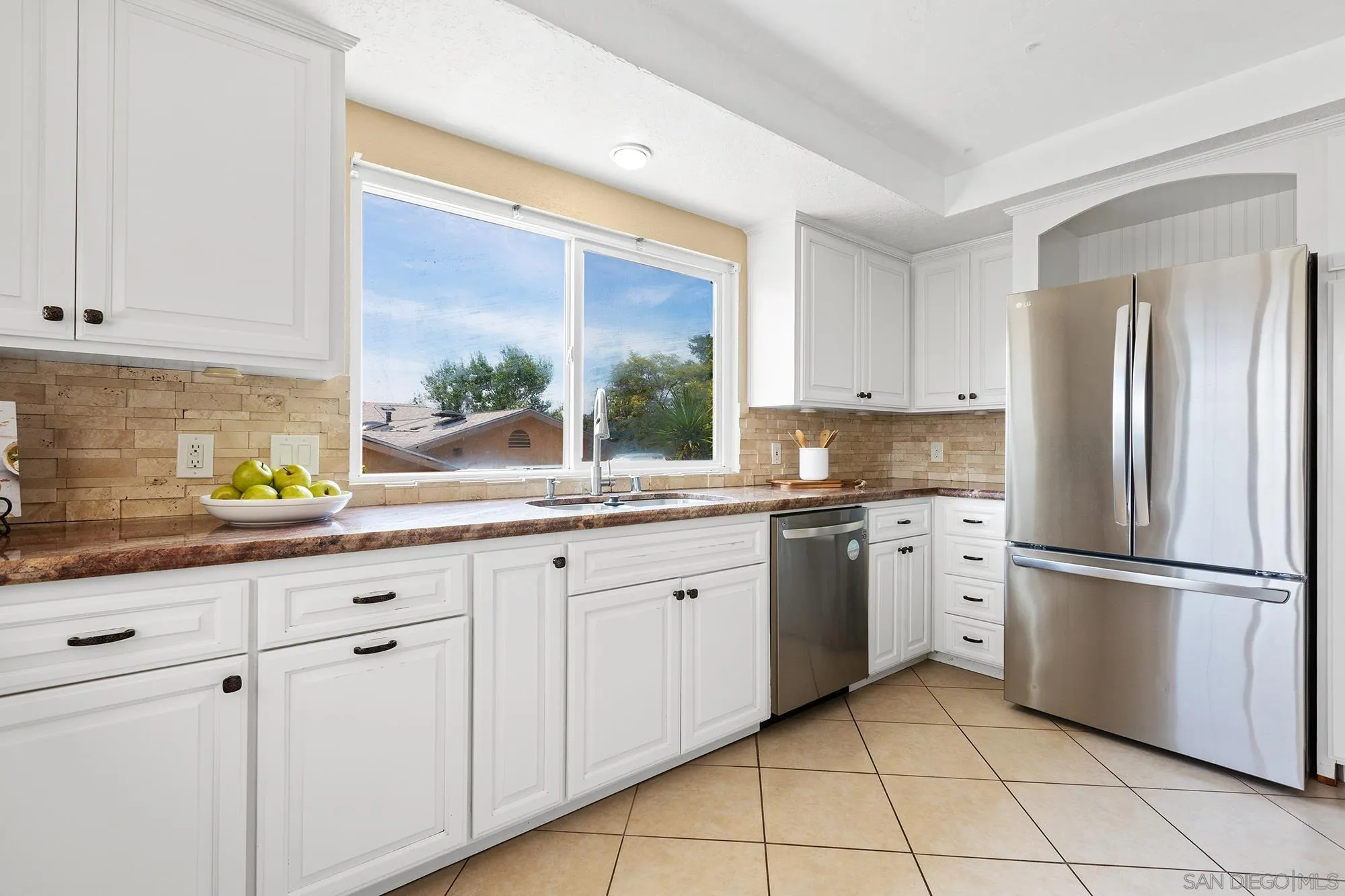 https://cdn.realtyfeed.com/cdn/127/260013951/e34327700706fc3c0964616799b5f194.webp