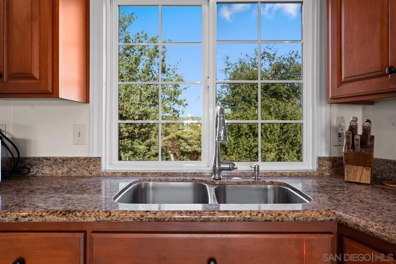 https://cdn.realtyfeed.com/cdn/127/260013952/54c6b8e4a060933fad903414807f443d.webp