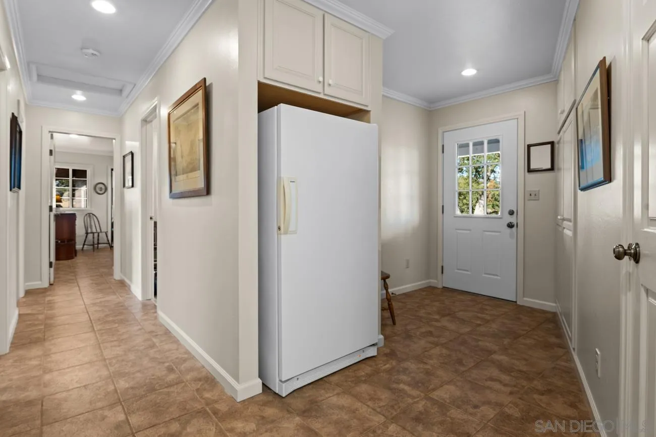 https://cdn.realtyfeed.com/cdn/127/260013952/bafaae610a71d07898afab0efd890fc5.webp