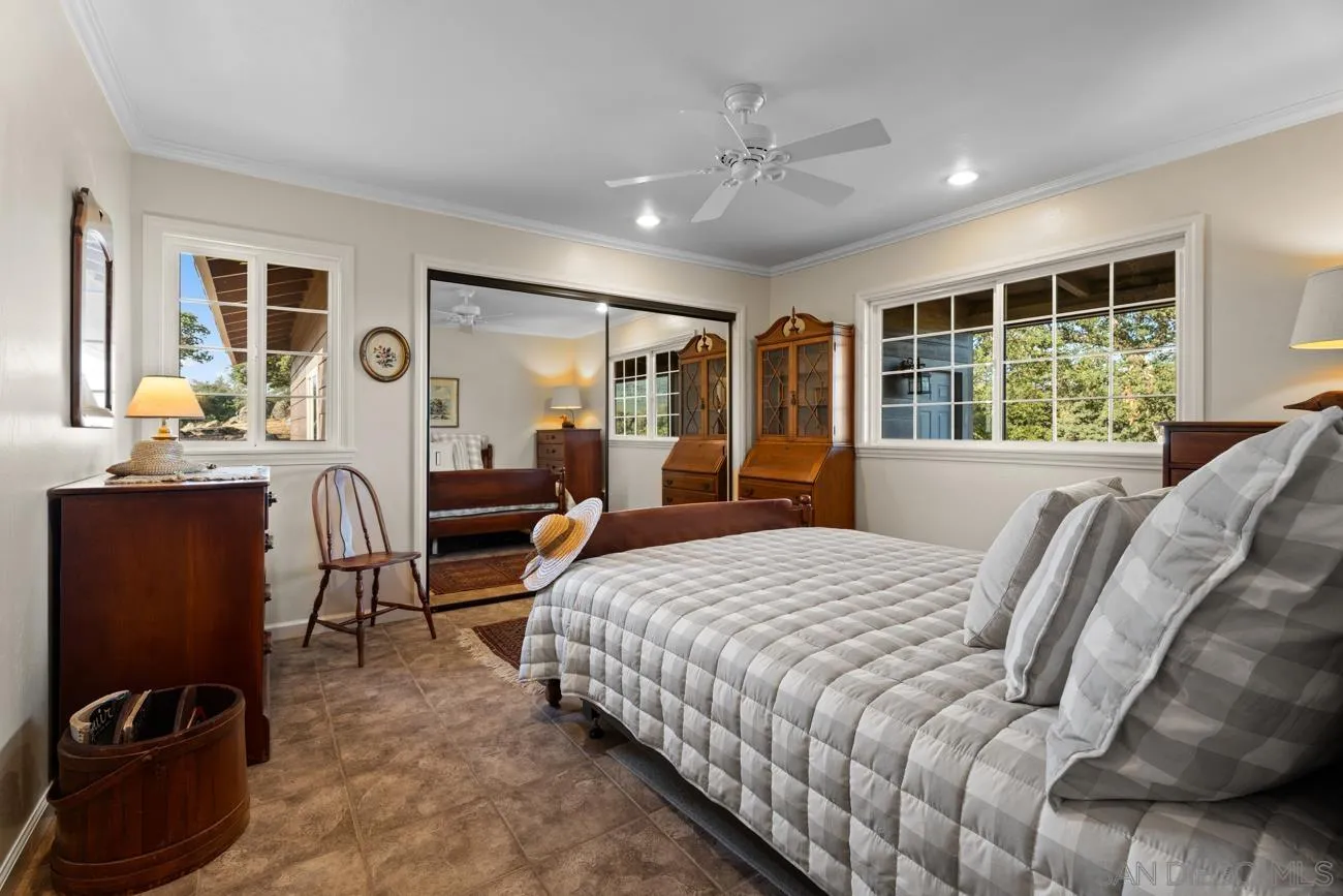 https://cdn.realtyfeed.com/cdn/127/260013952/c4b8725cec44ed042b25614a90cf90bb.webp