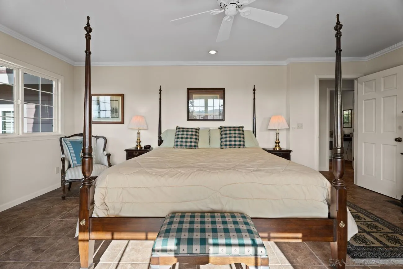 https://cdn.realtyfeed.com/cdn/127/260013952/fe884e307b80ee57a12de642a42373ad.webp