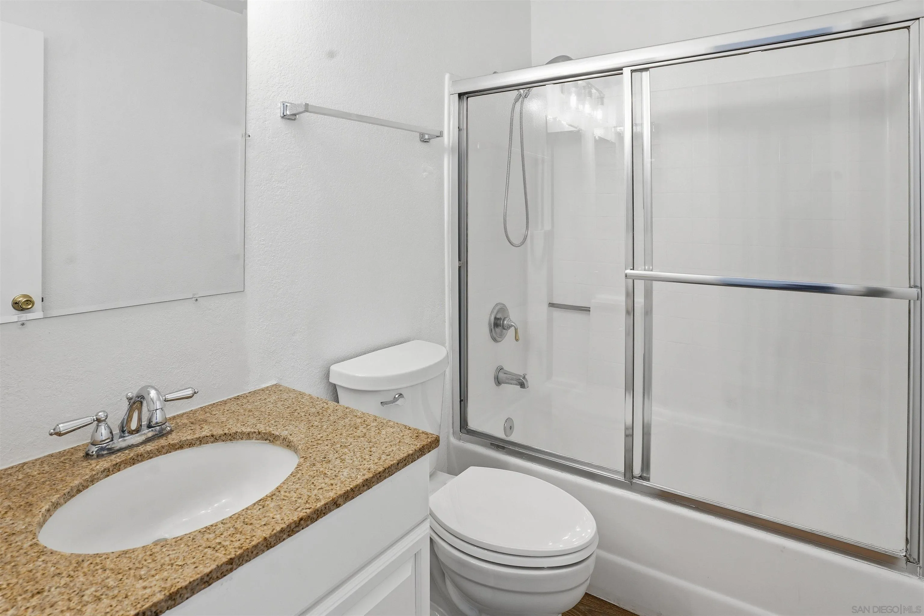 Photo #19: 260013955 Listing: Photo #19