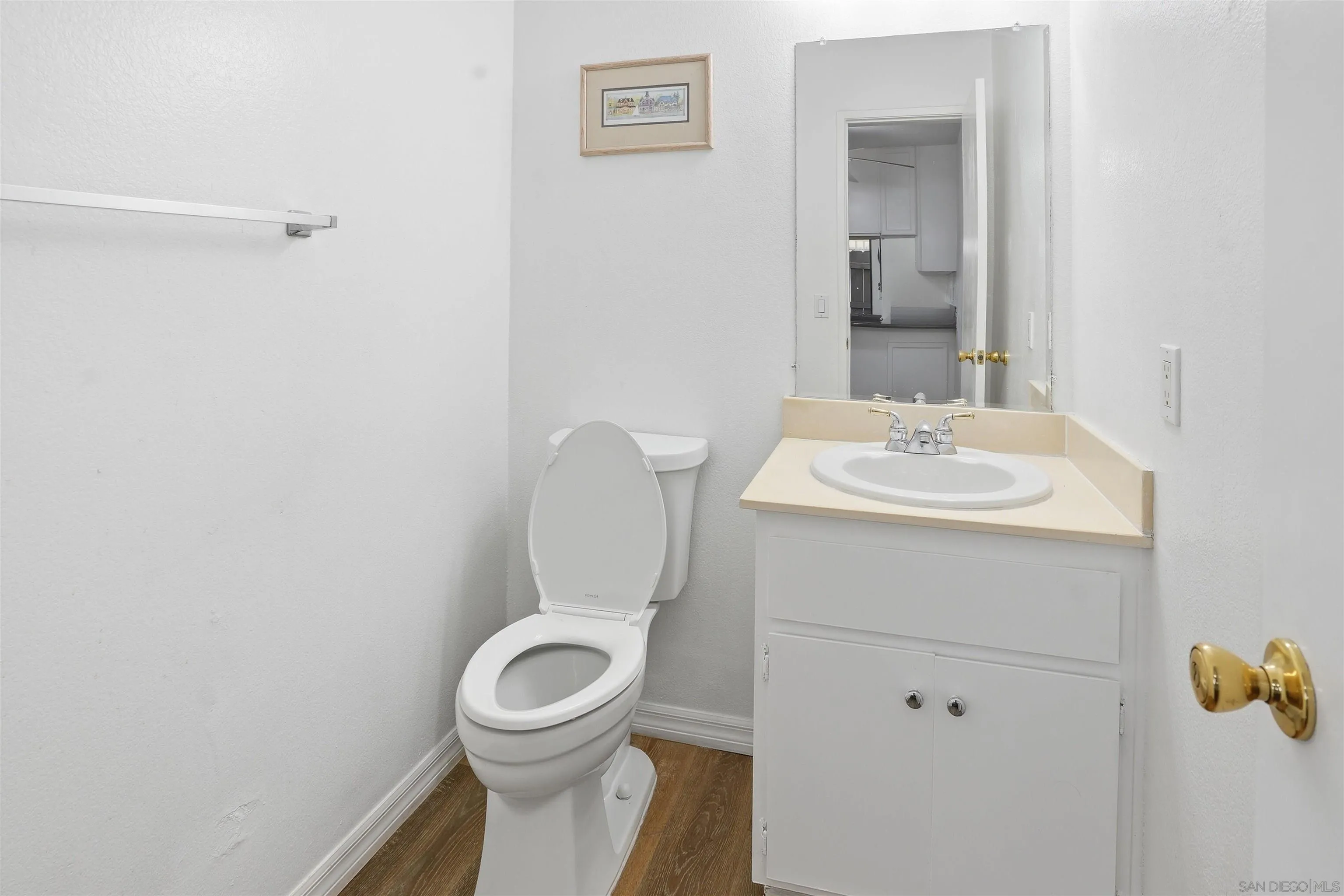 Photo #10: 260013955 Listing: Photo #10