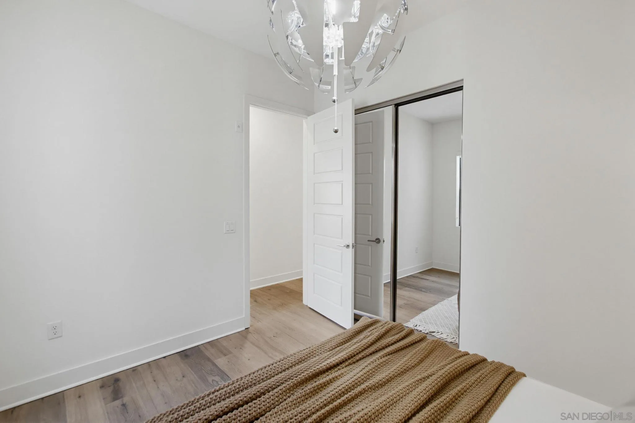 Photo #27: 260013956 Listing: Photo #27