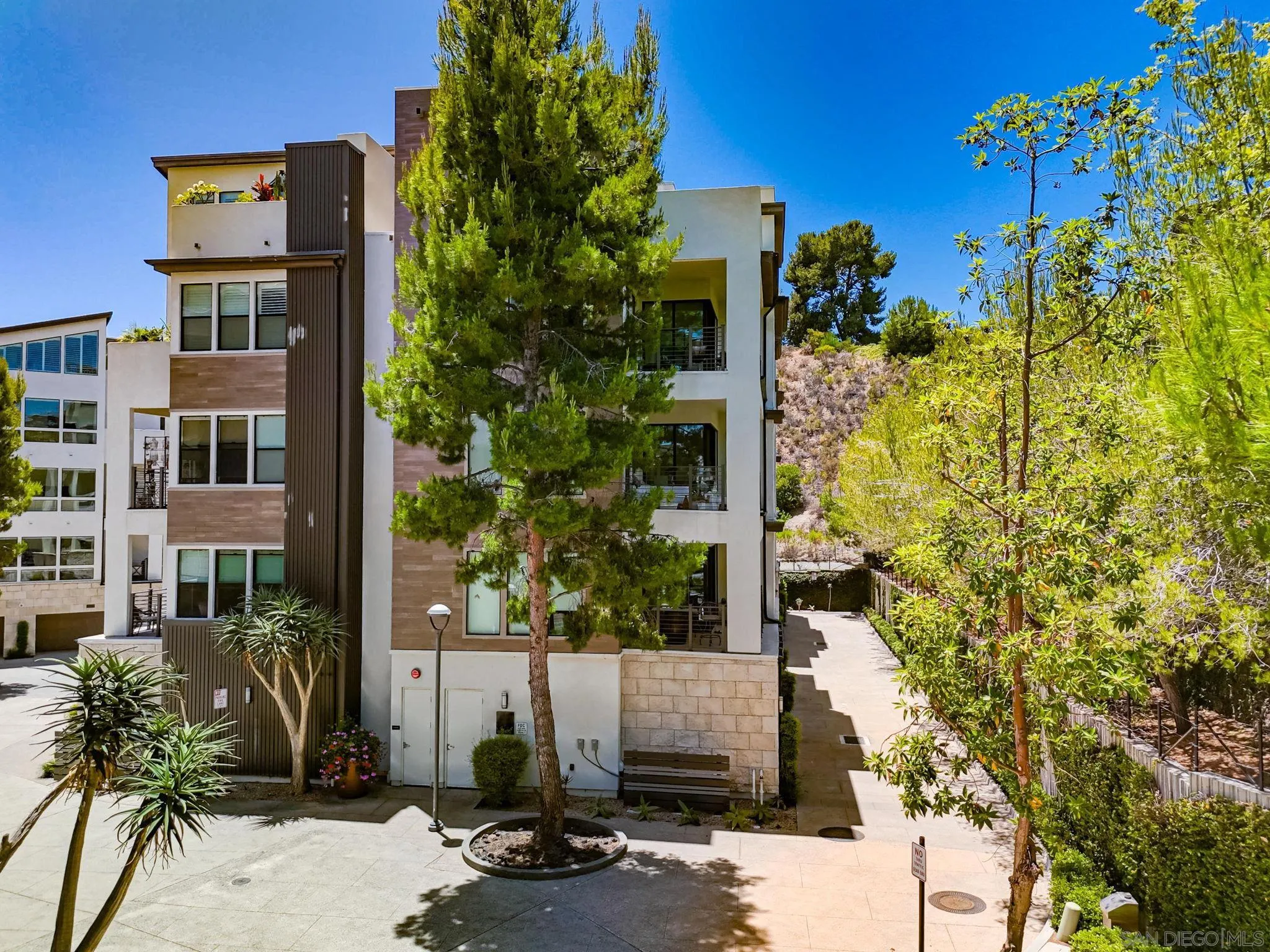 Photo #65: 260013956 Listing: Photo #65