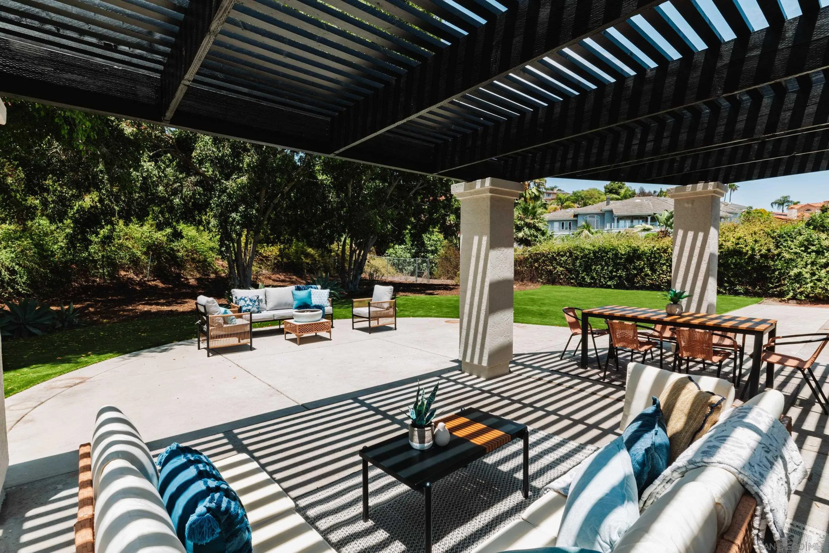 https://cdn.realtyfeed.com/cdn/127/260013962/38201a0c1e2074382e5a74768276af27.webp