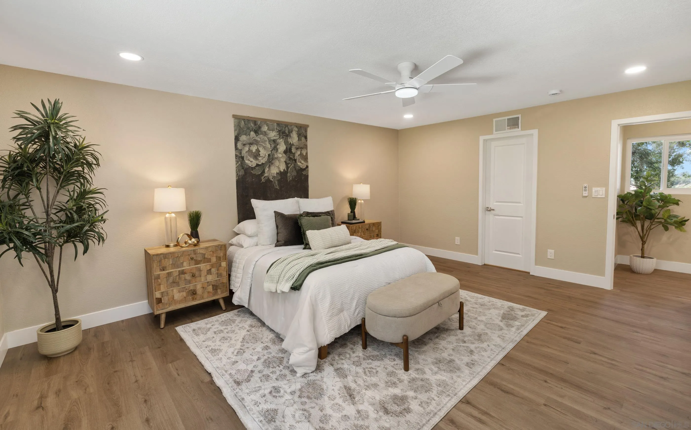 https://cdn.realtyfeed.com/cdn/127/260013962/3cf55e34183b105ed93d2a10a9ee1d91.webp