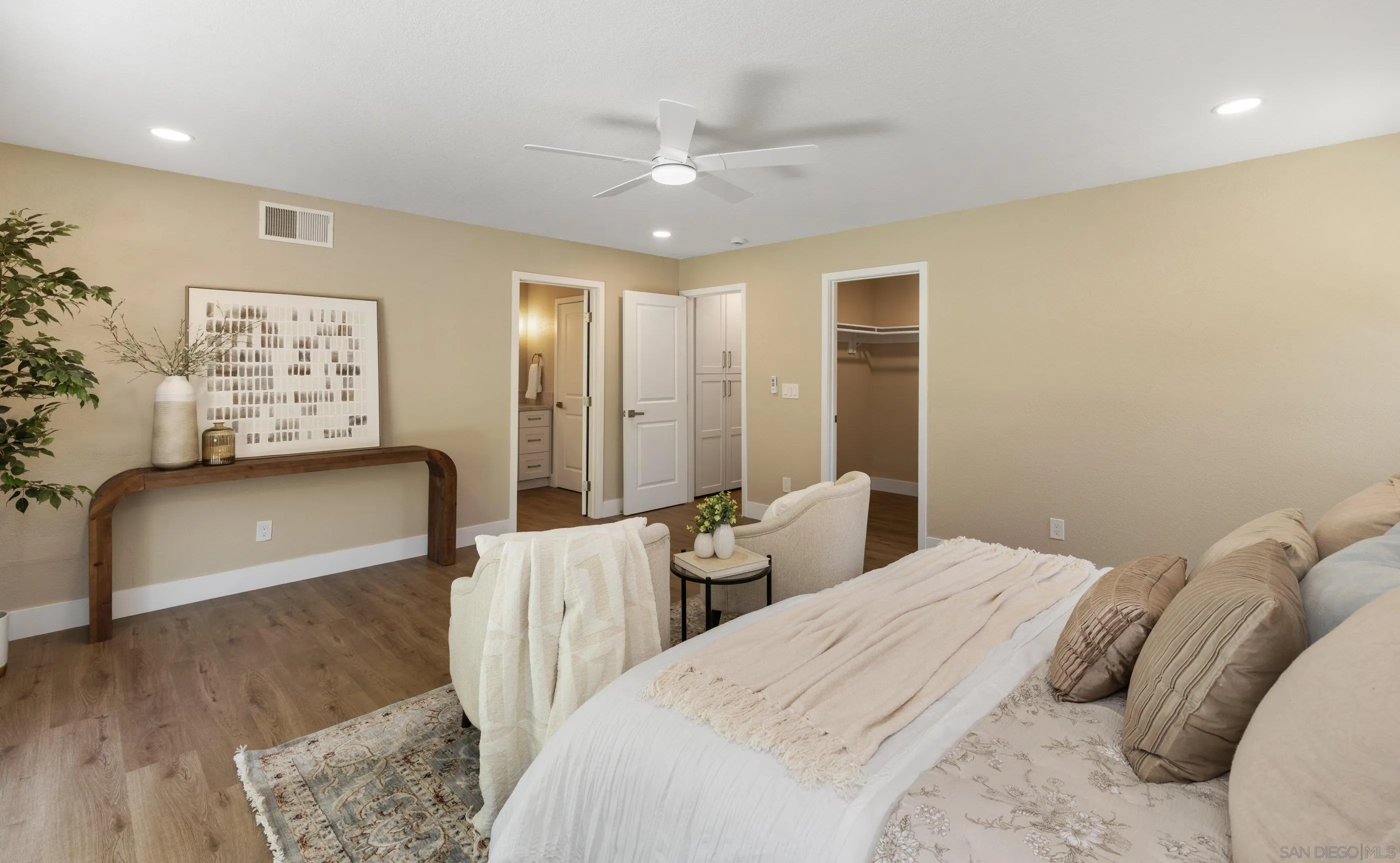 https://cdn.realtyfeed.com/cdn/127/260013962/42525096a5ed42e040f5ccc373bf1459.webp