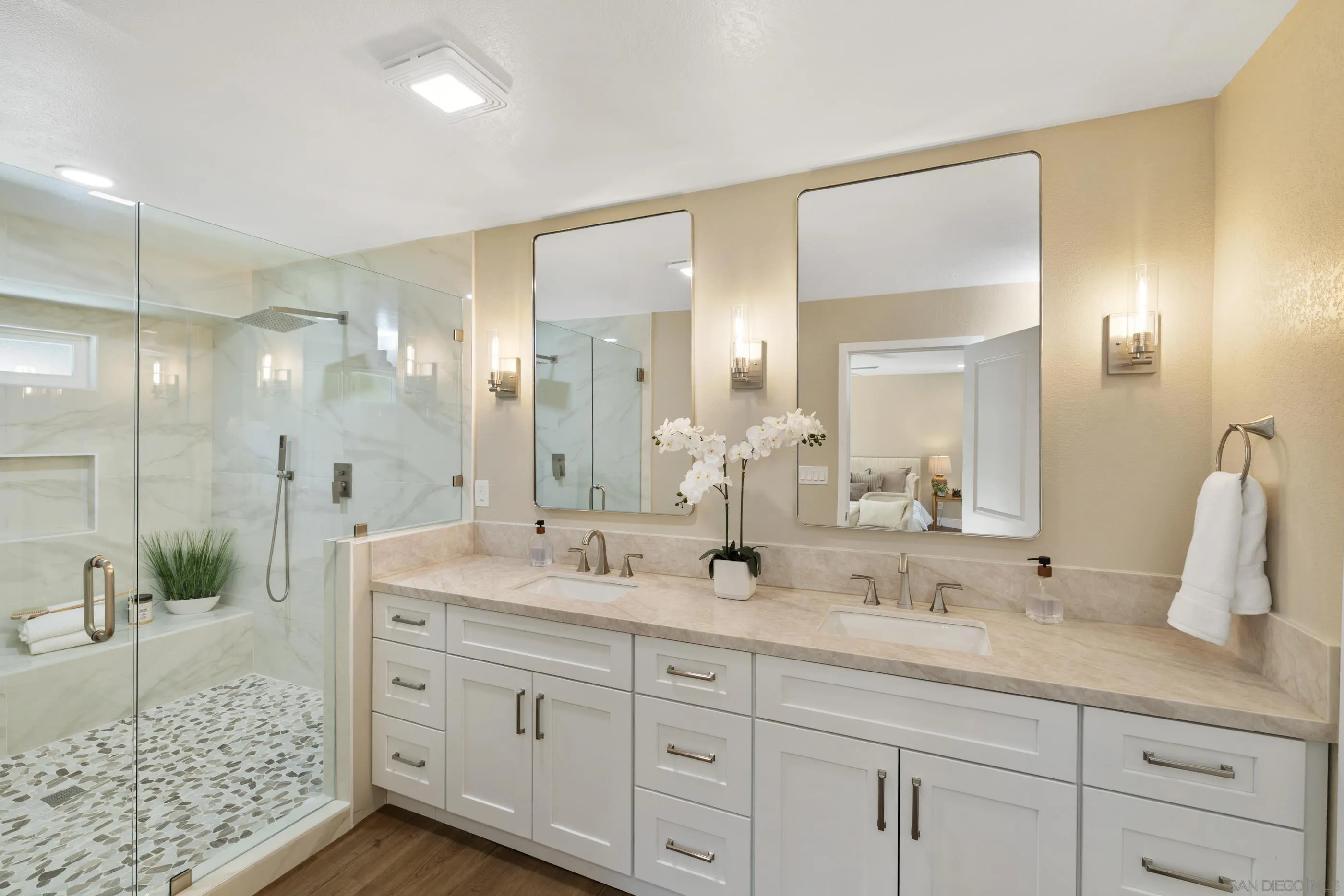 https://cdn.realtyfeed.com/cdn/127/260013962/8b1a144b383b84994ef0f8fef900e4d1.webp