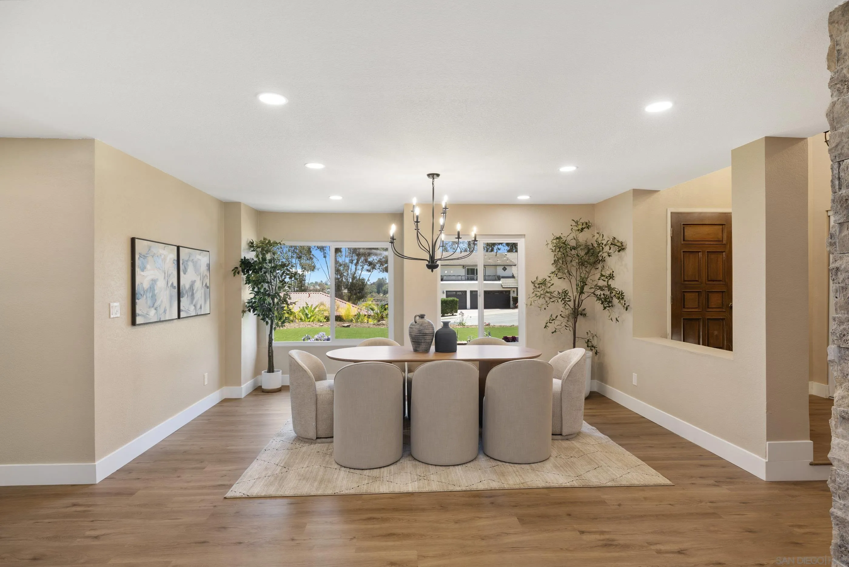 https://cdn.realtyfeed.com/cdn/127/260013962/8c8f9dfc65048952c72712e44455e41d.webp