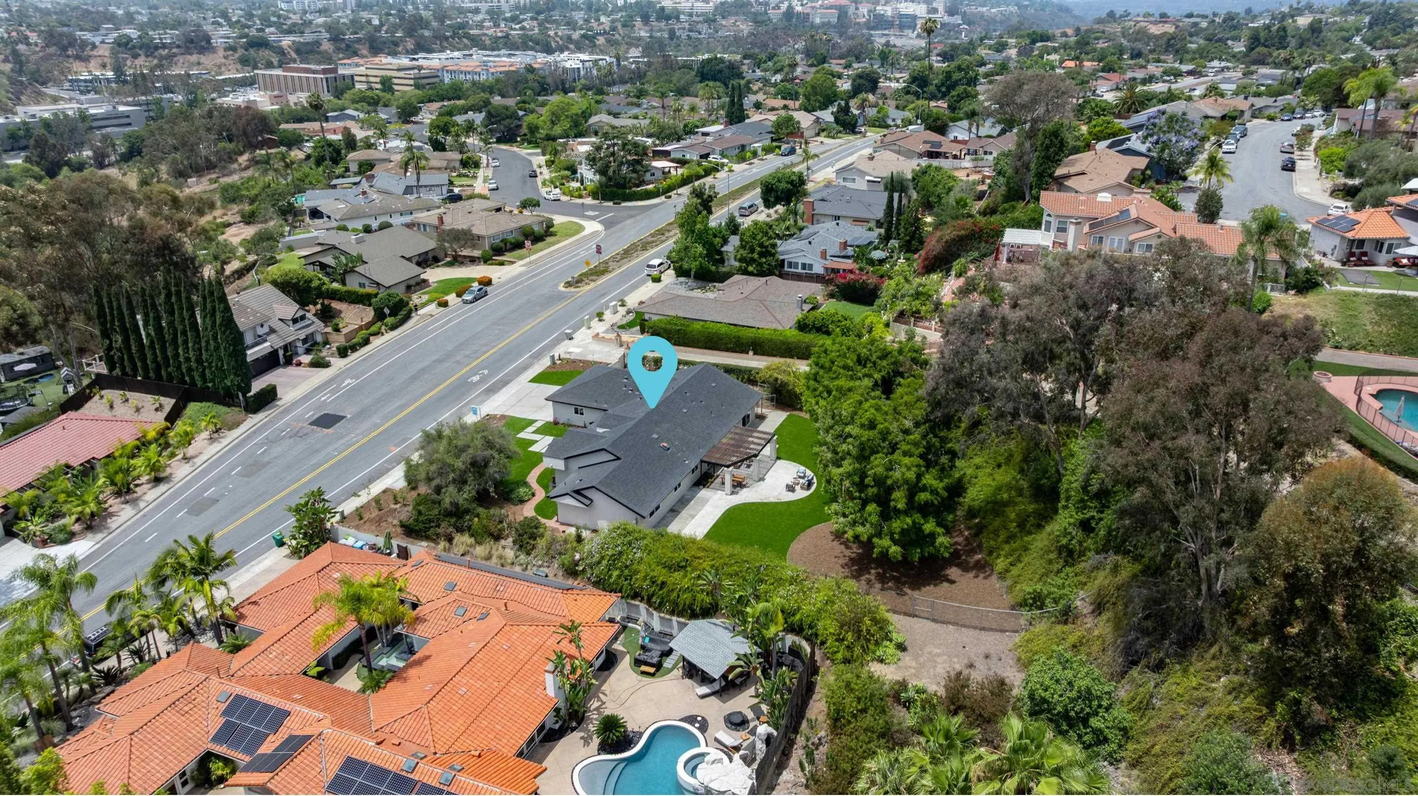 https://cdn.realtyfeed.com/cdn/127/260013962/c5578d02646e915df122806fce595841.webp