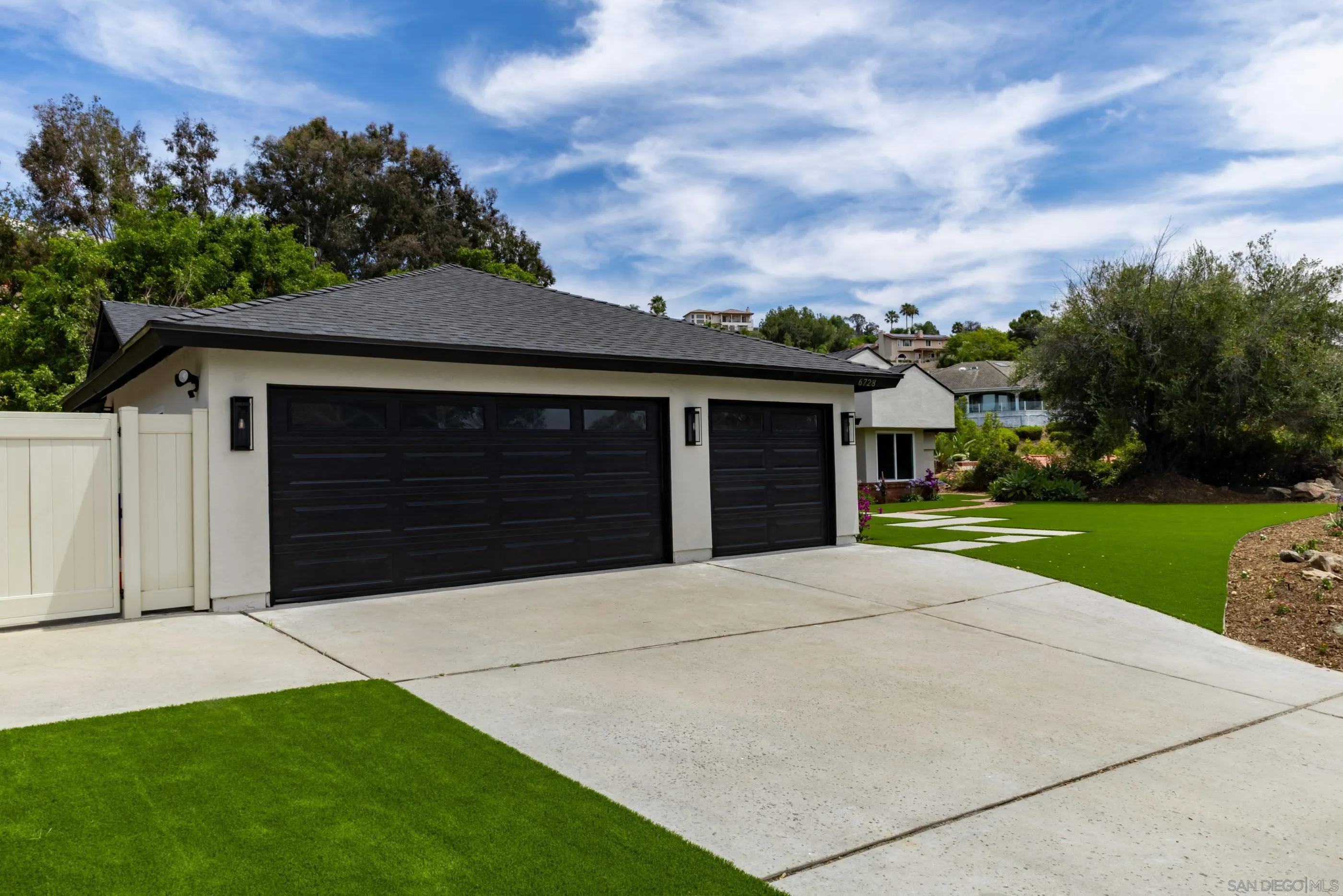 https://cdn.realtyfeed.com/cdn/127/260013962/f3b9fb2551d6e0975fa00251819e0a83.webp