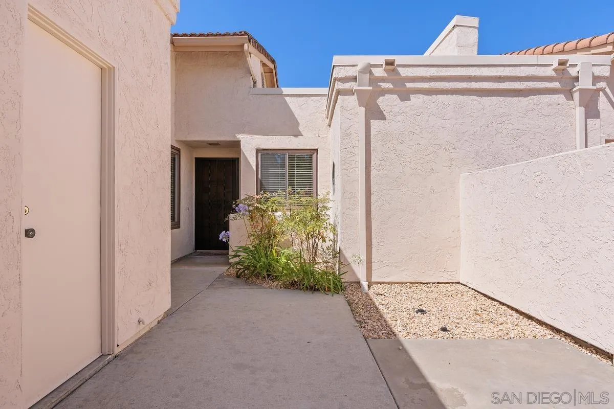 Photo #2: 260013978 Listing: Photo #2