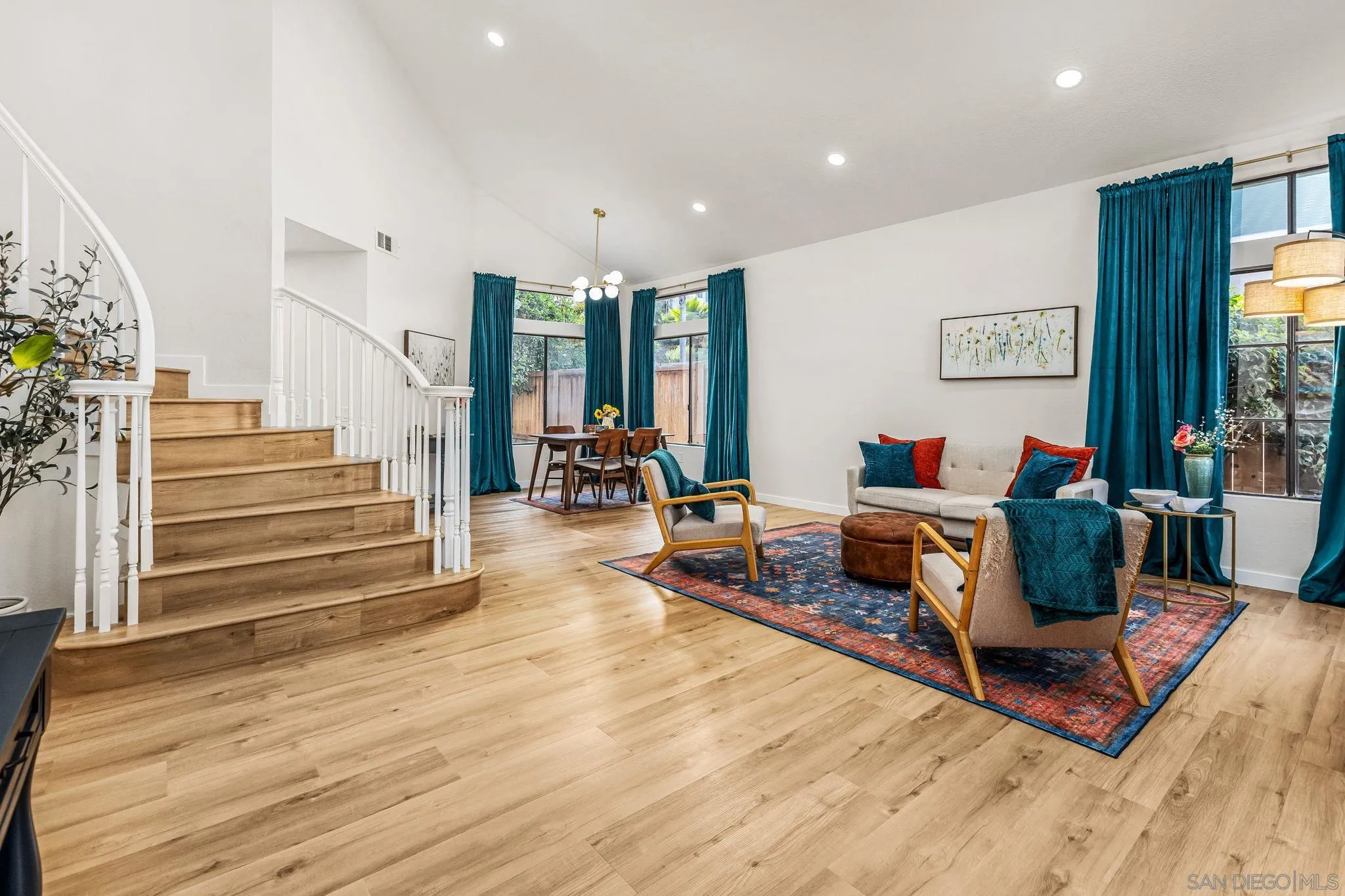 https://cdn.realtyfeed.com/cdn/127/260013986/22d8ce2b89274b73cf6250e333b2b85a.webp