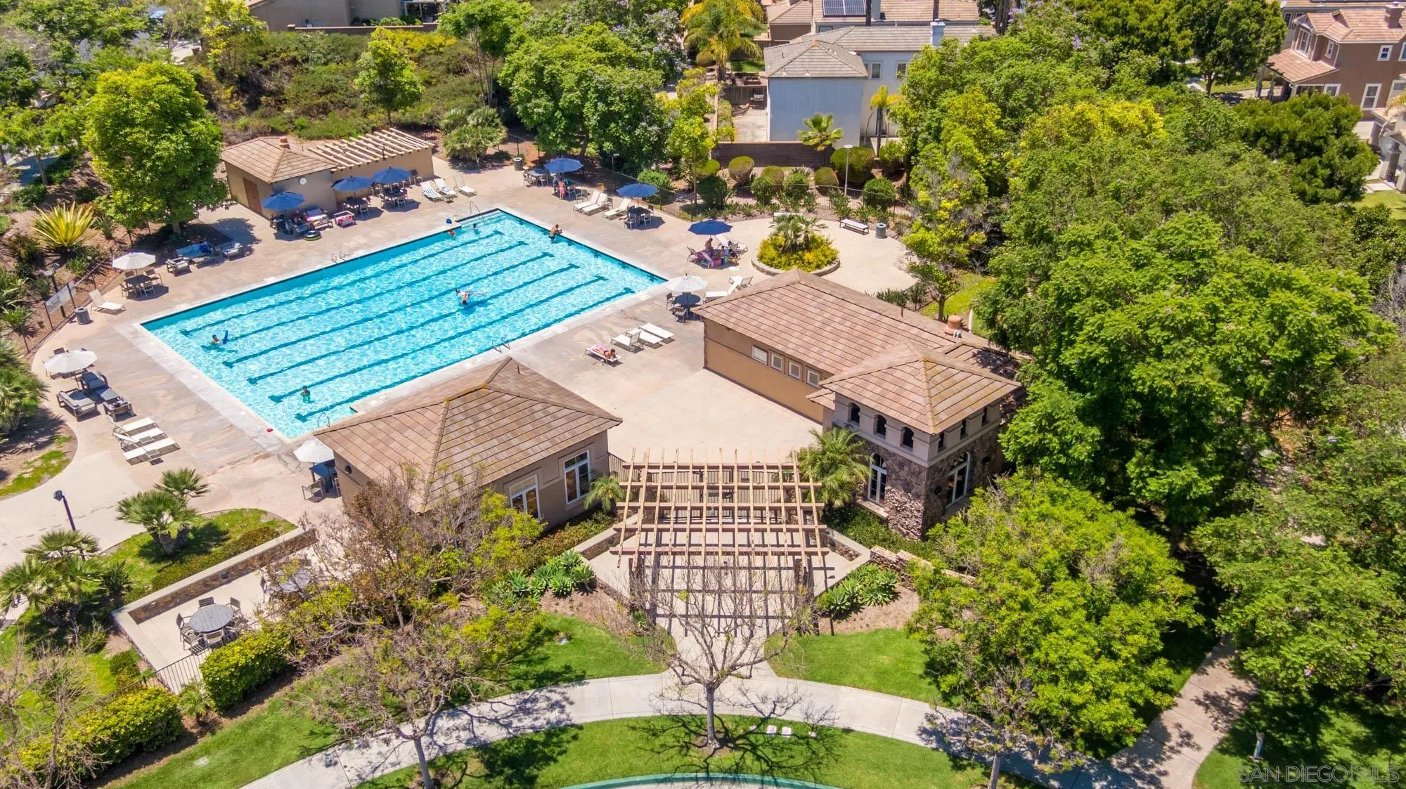 https://cdn.realtyfeed.com/cdn/127/260013987/1e3bfd5617cb3e07acd75fce26917caa.webp