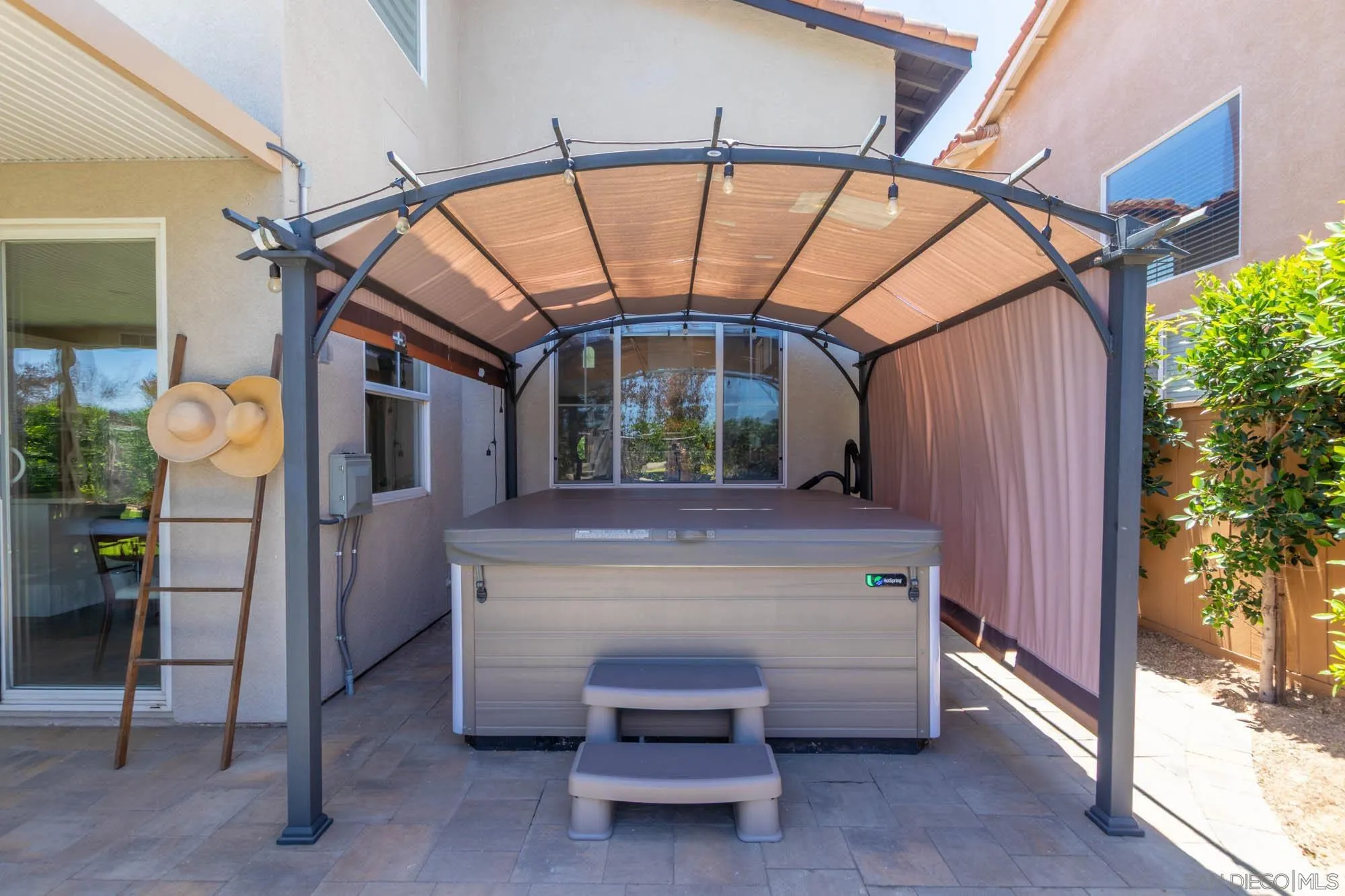 https://cdn.realtyfeed.com/cdn/127/260013987/77e3bd8fc5ad19ea2c65a29e7de3ce98.webp