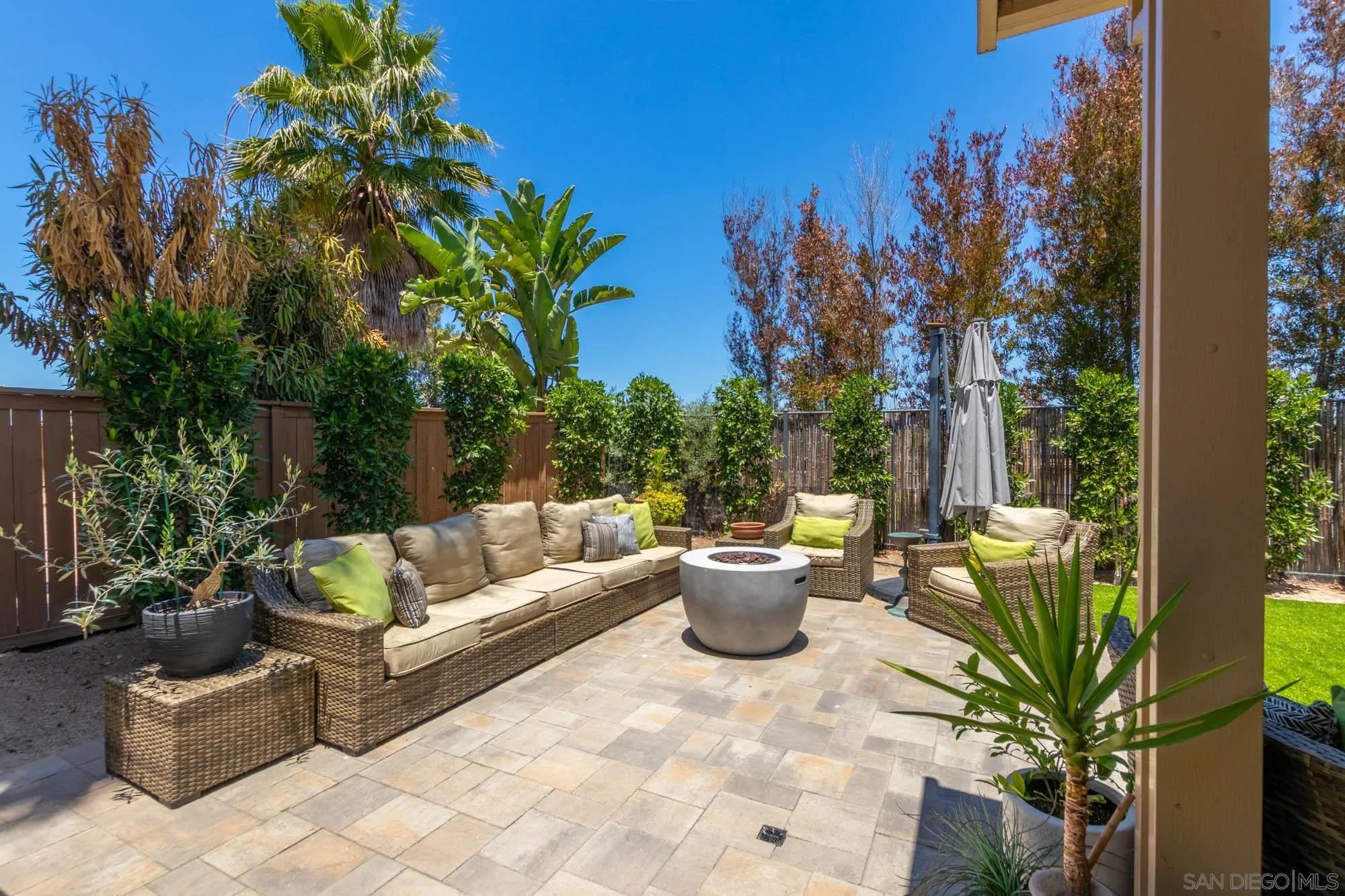 https://cdn.realtyfeed.com/cdn/127/260013987/9e0696d79dff78524c28c0198dd10273.webp