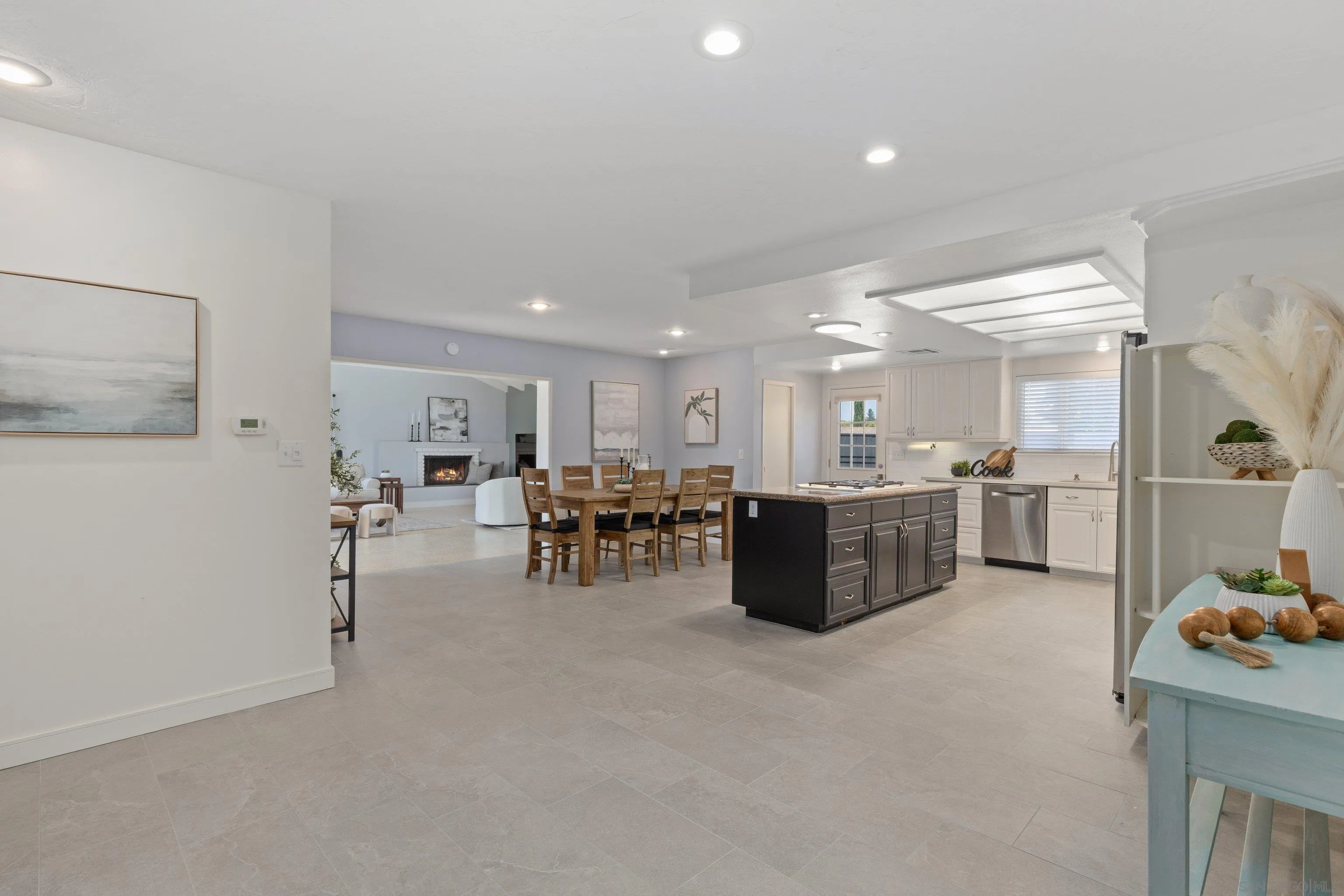 https://cdn.realtyfeed.com/cdn/127/260013989/968c928601c9dcf16f8ac915ab5cd168.webp