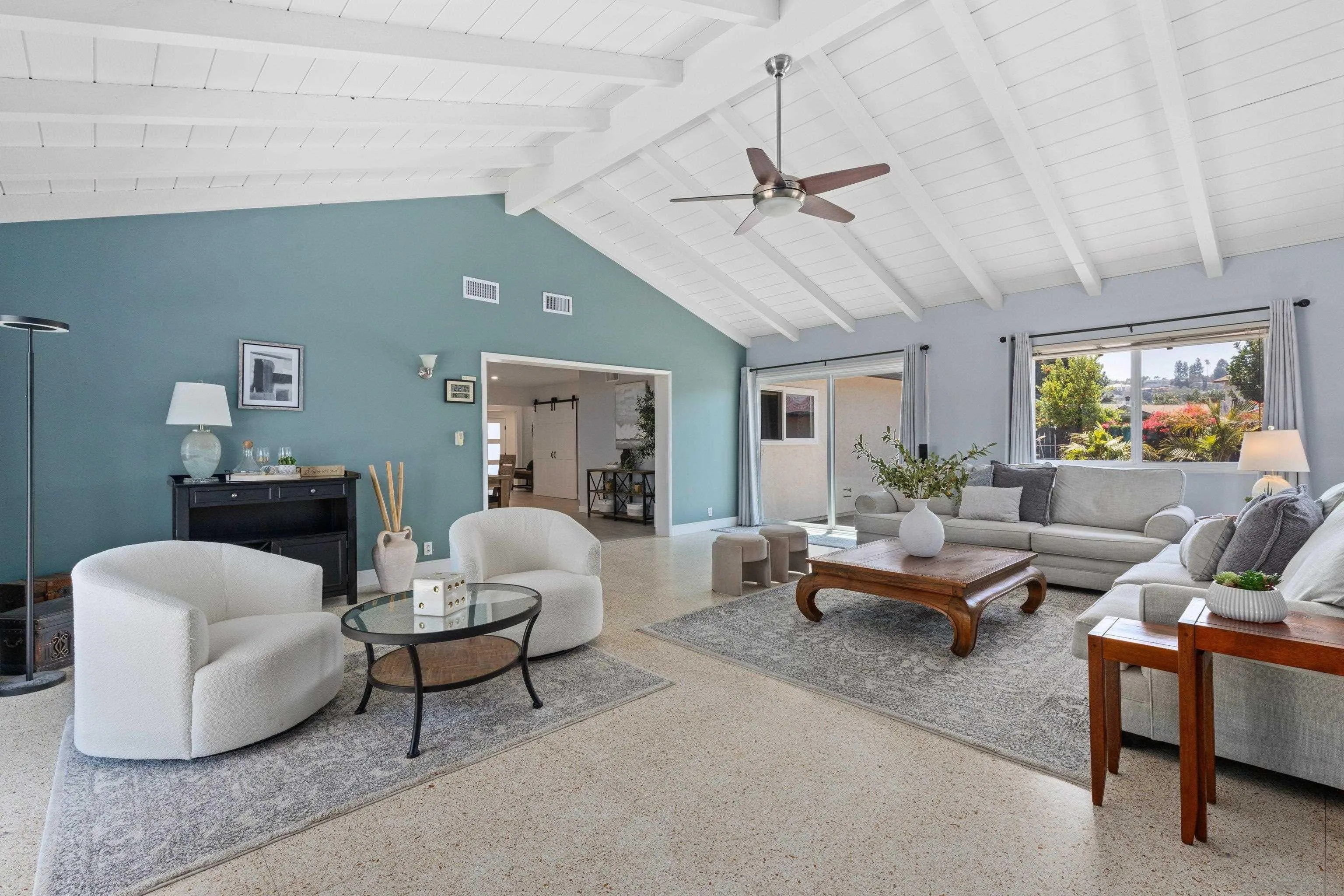 https://cdn.realtyfeed.com/cdn/127/260013989/af6977b54a20ee66f0229a2e8781fbb7.webp